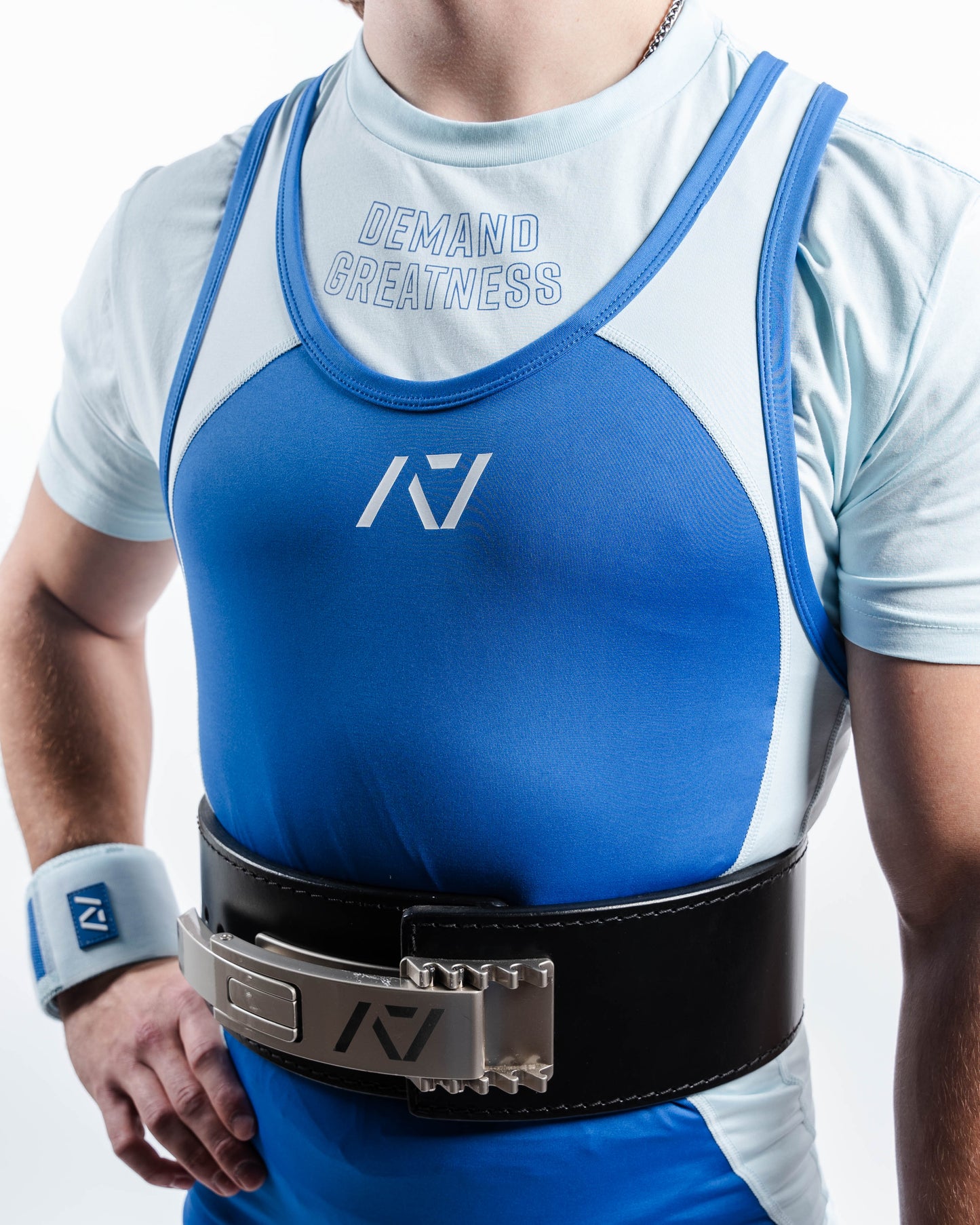 A7 IPF Approved Cyanite Luno singlet features extra lat mobility, side panel stitching to guide the squat depth level and curved panel design for a slimming look. The Women's cut singlet features a tapered waist and additional quad room. The IPF Approved Kit includes Luno Powerlifting Singlet, A7 Meet Shirt, A7 Zebra Wrist Wraps, A7 Deadlift Socks, Hourglass Knee Sleeves (Stiff and Rigor Mortis Knee Sleeves). All A7 Powerlifting Equipment shipping to UK, Norway, Switzerland and Iceland.