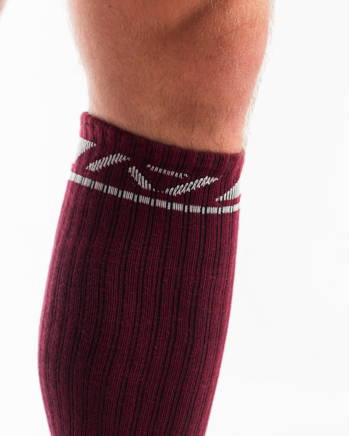 A7 Ivory Rose Deadlift socks showcase pink logos and let your energy show on the platform, in your training or while out and about. The IPF Approved Night Light Meet Kit includes Powerlifting Singlet, A7 Meet Shirt, A7 Zebra Wrist Wraps, A7 Deadlift Socks, Hourglass Knee Sleeves (Stiff Knee Sleeves and Rigor Mortis Knee Sleeves). GenouillοΏ½res powerlifting shipping to France, Spain, Ireland, Germany, Italy, Sweden and EU.