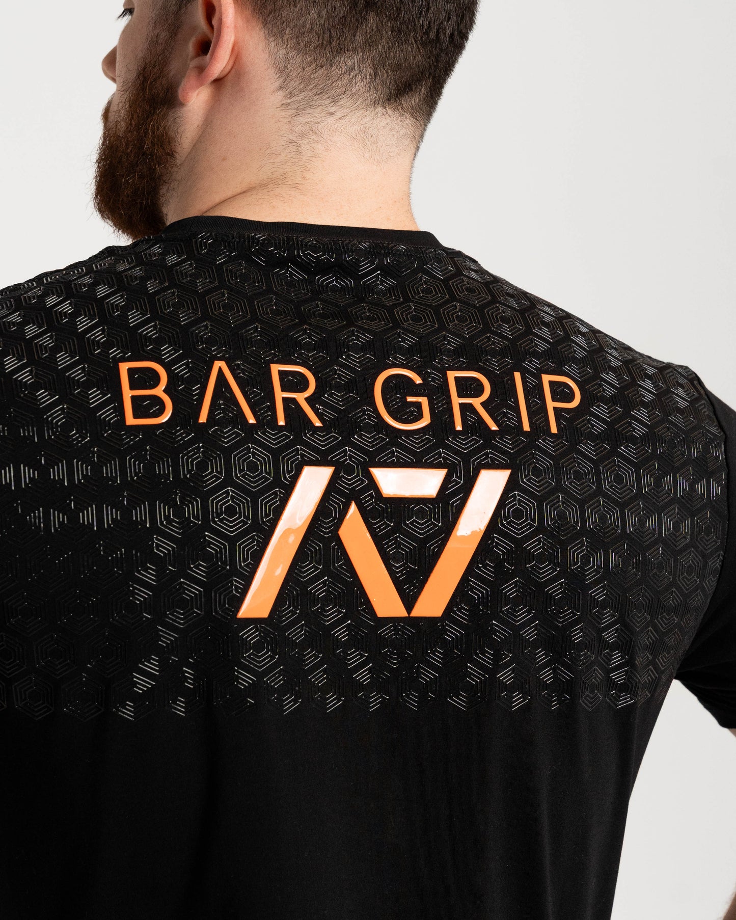 Whether pressing, pulling, squatting or any other variational movement the knurling is always there. The silicone bar grip helps with slippery commercial benches and bars and anchors the barbell to your back. All A7 Powerlifting Equipment shipping to UK, Norway, Switzerland and Iceland.