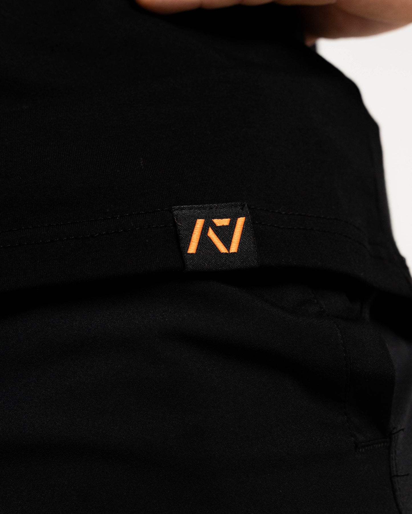 Whether pressing, pulling, squatting or any other variational movement the knurling is always there. The silicone bar grip helps with slippery commercial benches and bars and anchors the barbell to your back. All A7 Powerlifting Equipment shipping to UK, Norway, Switzerland and Iceland.