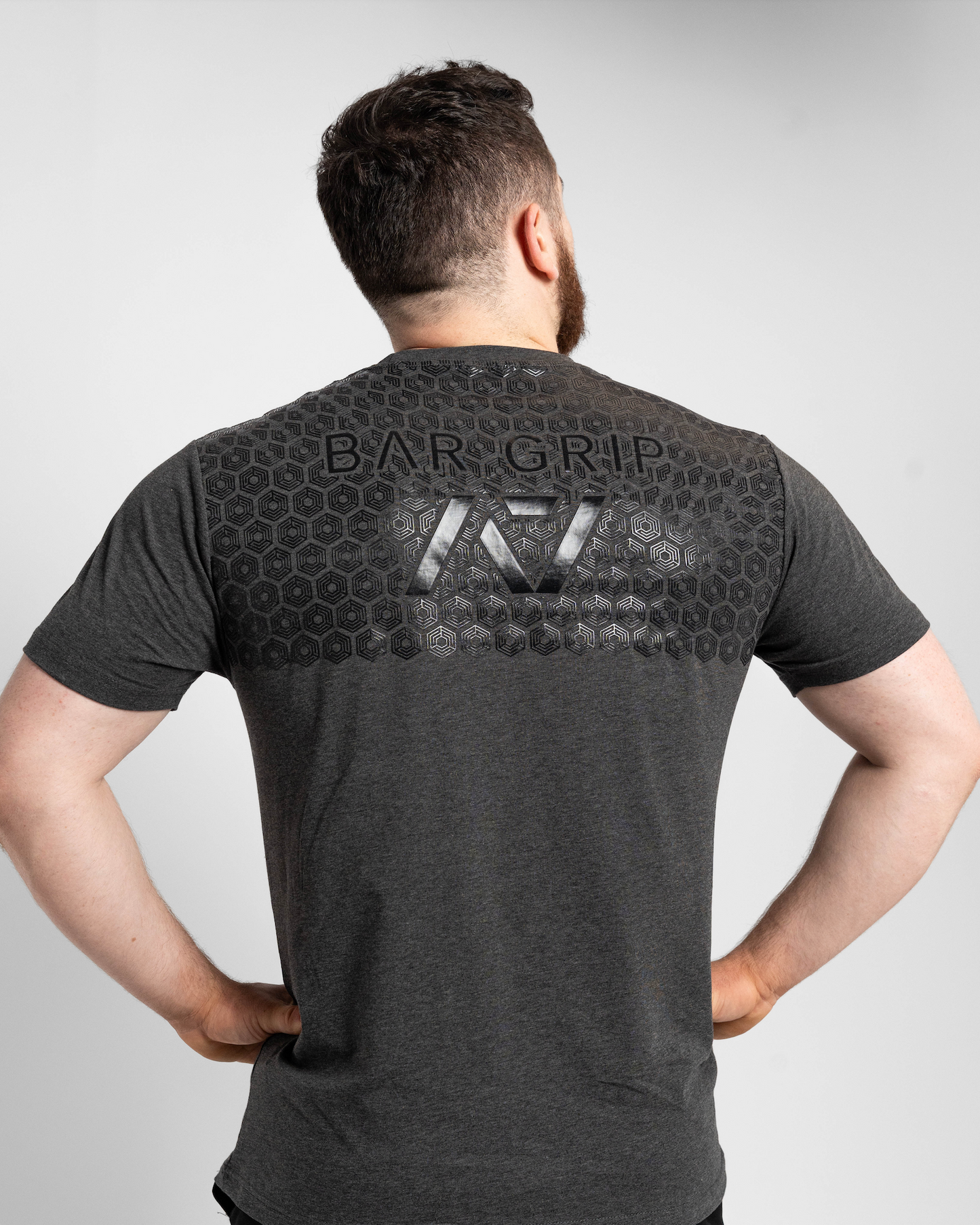 Whether pressing, pulling, squatting or any other variational movement the knurling is always there. The silicone bar grip helps with slippery commercial benches and bars and anchors the barbell to your back. All A7 Powerlifting Equipment shipping to UK, Norway, Switzerland and Iceland.
