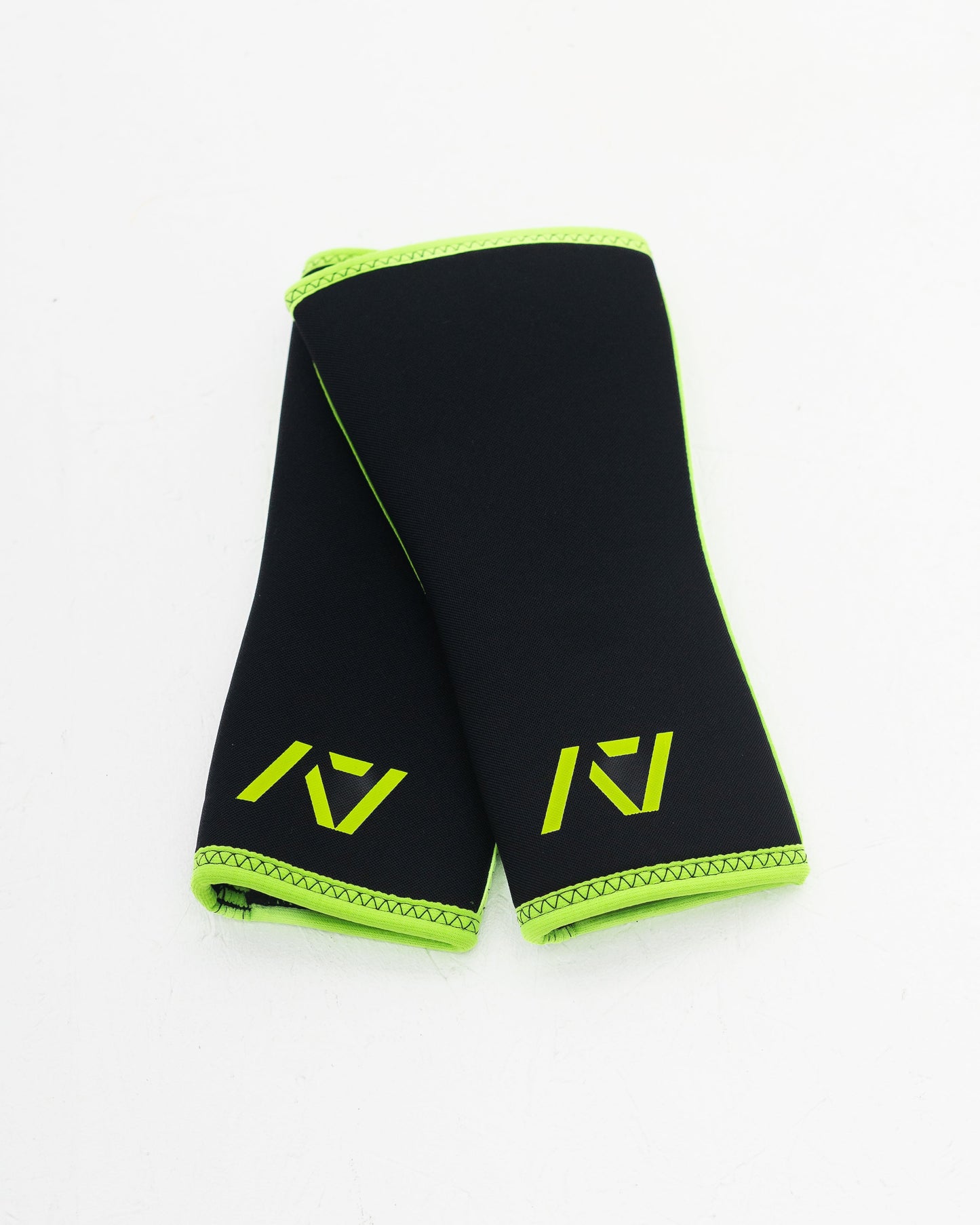 A7 IPF Approved Hourglass Knee Sleeves feature an hourglass-shaped centre taper fit to help provide knee compression while maintaining proper tightness around the calf and quad, offered in three stiffnesses (Flexi, Stiff and Rigor Mortis). Shop the full A7 Powerlifting IPF Approved Equipment collection. The IPF Approved Kit includes Powerlifting Singlet, A7 Meet Shirt, A7 Zebra Wrist Wraps and A7 Deadlift Socks. All A7 Powerlifting Equipment shipping to UK, Norway, Switzerland and Iceland.