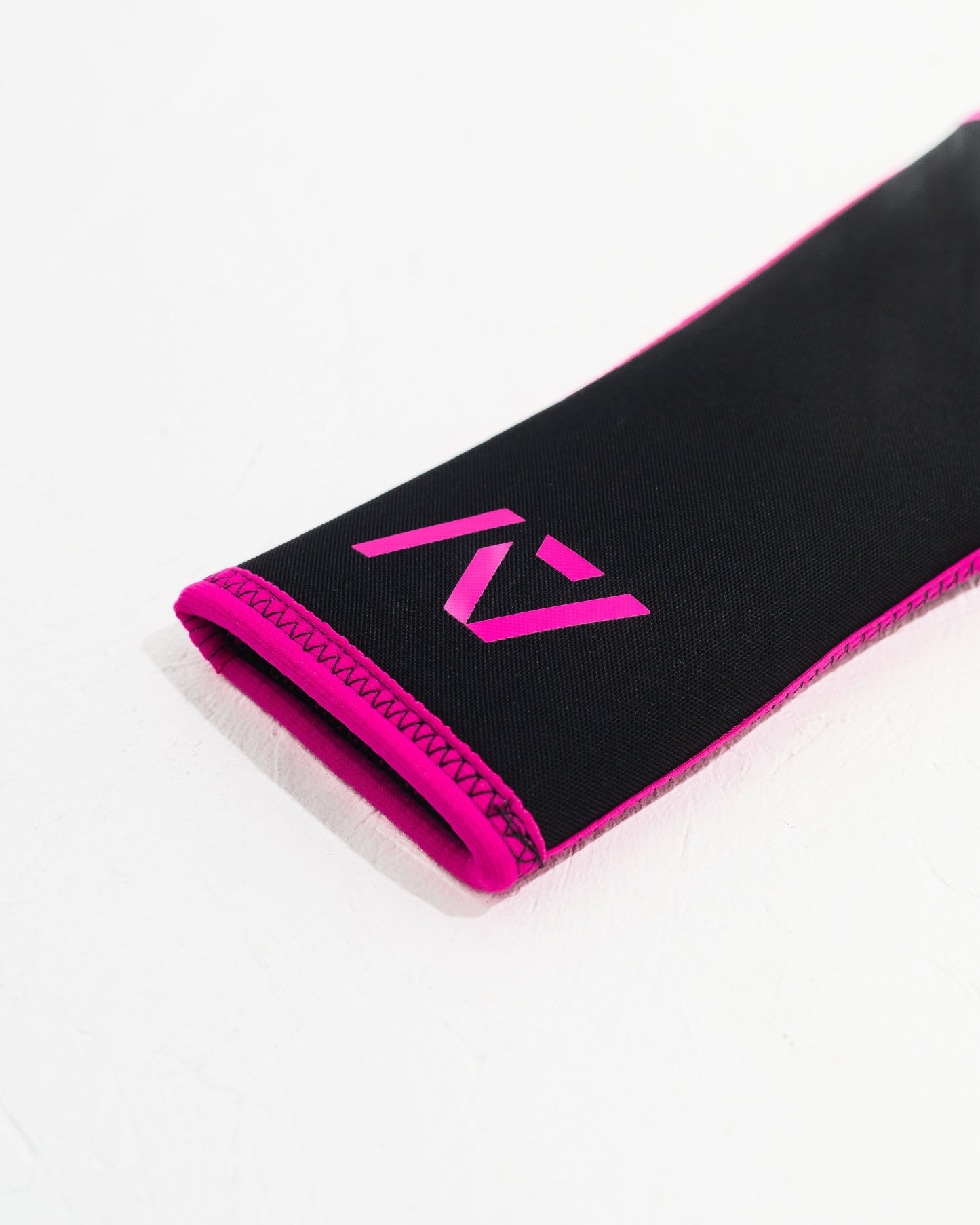 A7 IPF Approved Hourglass Knee Sleeves feature an hourglass-shaped centre taper fit to help provide knee compression while maintaining proper tightness around the calf and quad, offered in three stiffnesses (Flexi, Stiff and Rigor Mortis). Shop the full A7 Powerlifting IPF Approved Equipment collection. The IPF Approved Kit includes Powerlifting Singlet, A7 Meet Shirt, A7 Zebra Wrist Wraps and A7 Deadlift Socks. All A7 Powerlifting Equipment shipping to UK, Norway, Switzerland and Iceland.