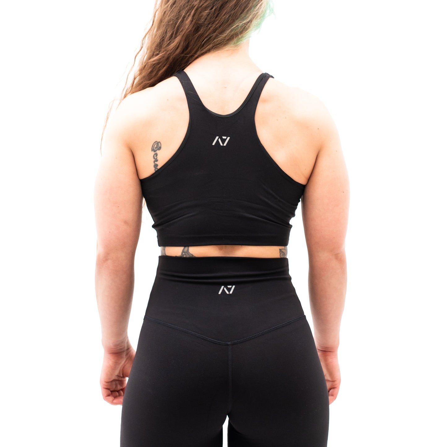 A7 XO Hew Sports Bra or Crop was designed with an active lifestyle in mind. This sports bra is double-lined and offers high-impact support. We minimized the stitching lines and thickened the straps on this sports bra to ensure complete comfort during all your workouts. XO Hew matching crop and leggings are part of a matching gym set from A7. A7 Womenβs Sports Bra is a Bra for Powerlifting. Purchase A7 Sports Bra from A7 UK Shipping to UK.