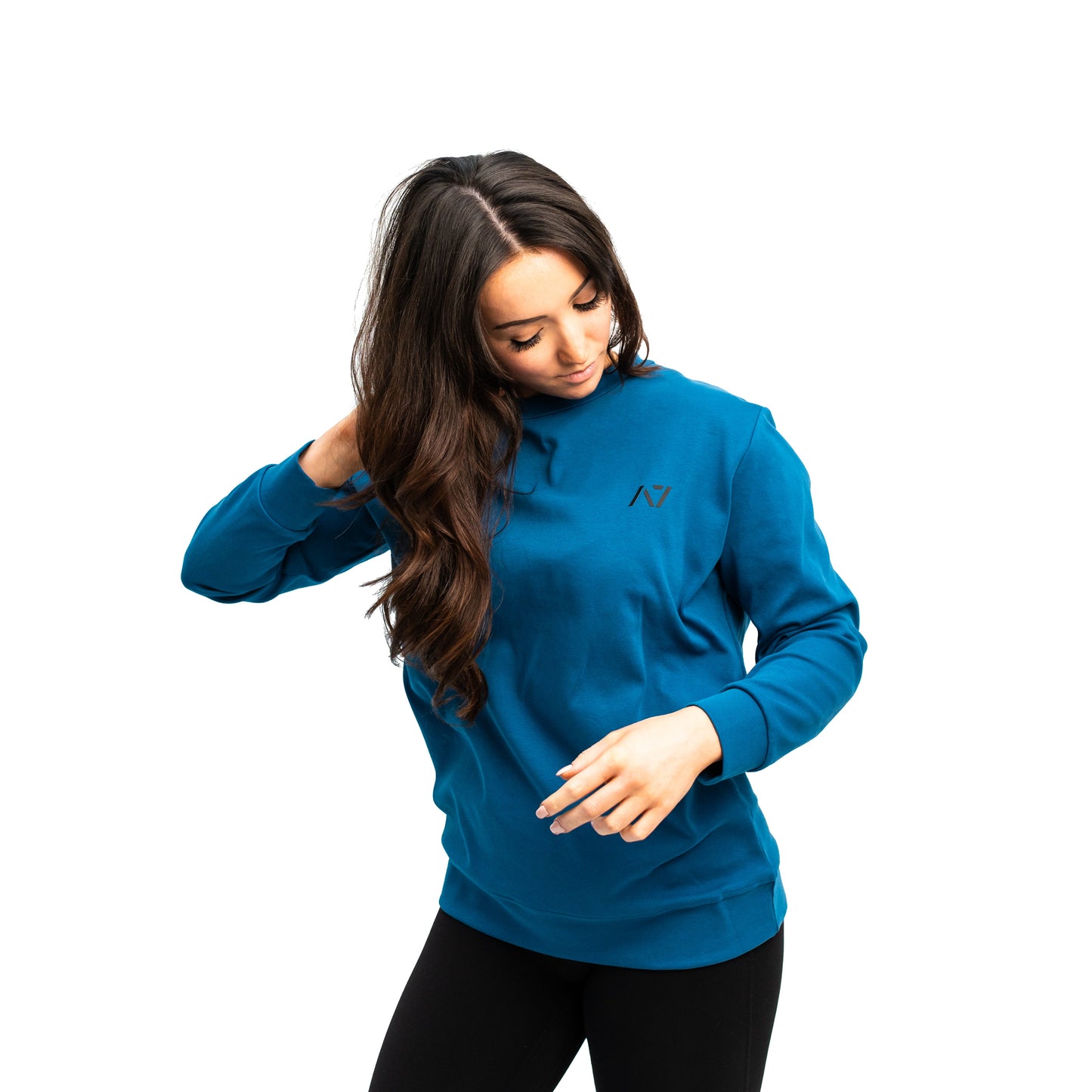 A7 Moxie Crewnecks are part of the A7 balance collection which combines comfort and aesthetics. The pieces in this collection are made with comfortable fabrics and minimal logos to create a simple, yet impactful look. Moxie Crewnecks have 4-way stretch material to move with your shape. A7 crewneck perfect for in and out the gym. Purchase A7 Moxie Creckneck from A7 Europe. Purchase A7 Moxie Crewneck from A7 UK. Available in UK and Europe including France, Italy, Germany, the Netherlands, Sweden and Poland.