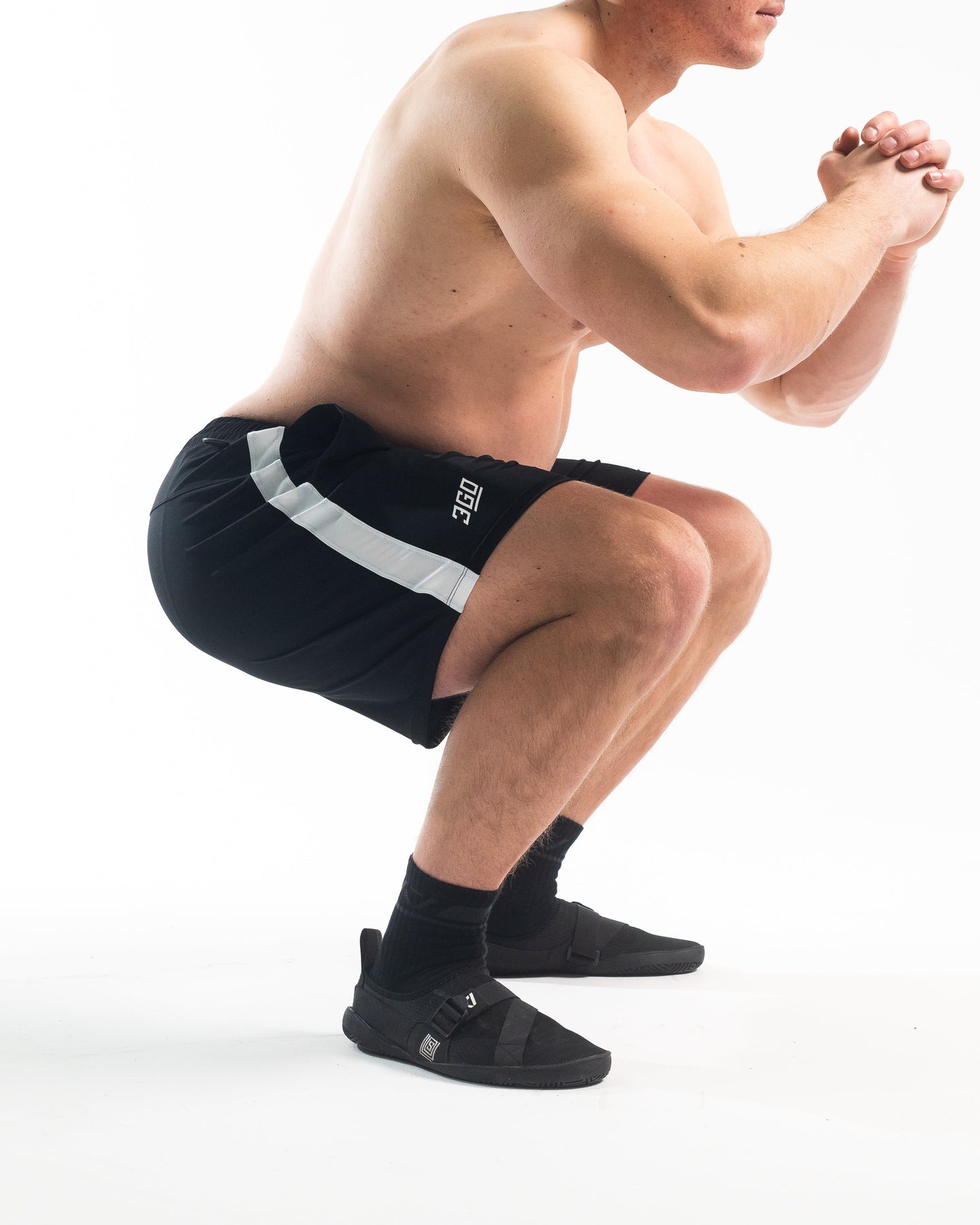 360GO was created to provide the flexibility for all movements in your training while offering comfort. These shorts offer 360 degrees of stretch in all angles and allow you to remain comfortable without limiting any movement in both training and life environments. Designed with a wide drawstring to easily adjust your waist without slipping. Purchase 360GO Domino Squat Shorts from A7 UK. All A7 Powerlifting Equipment shipping to UK, Norway, Switzerland and Iceland.