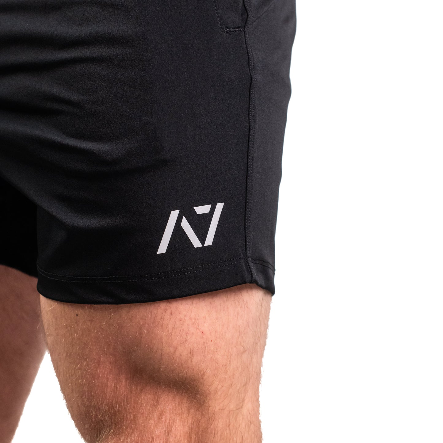 360-GO KWD shorts were created to provide the flexibility for all the movements in your training while offering the comfort and fit you have come to love through our KWD shorts. These shorts offer a slightly shorter length to accentuate the muscles of your upper leg along with 360 degrees of stretch in all angles and allow you to remain comfortable without limiting any movement in both training and life environments.