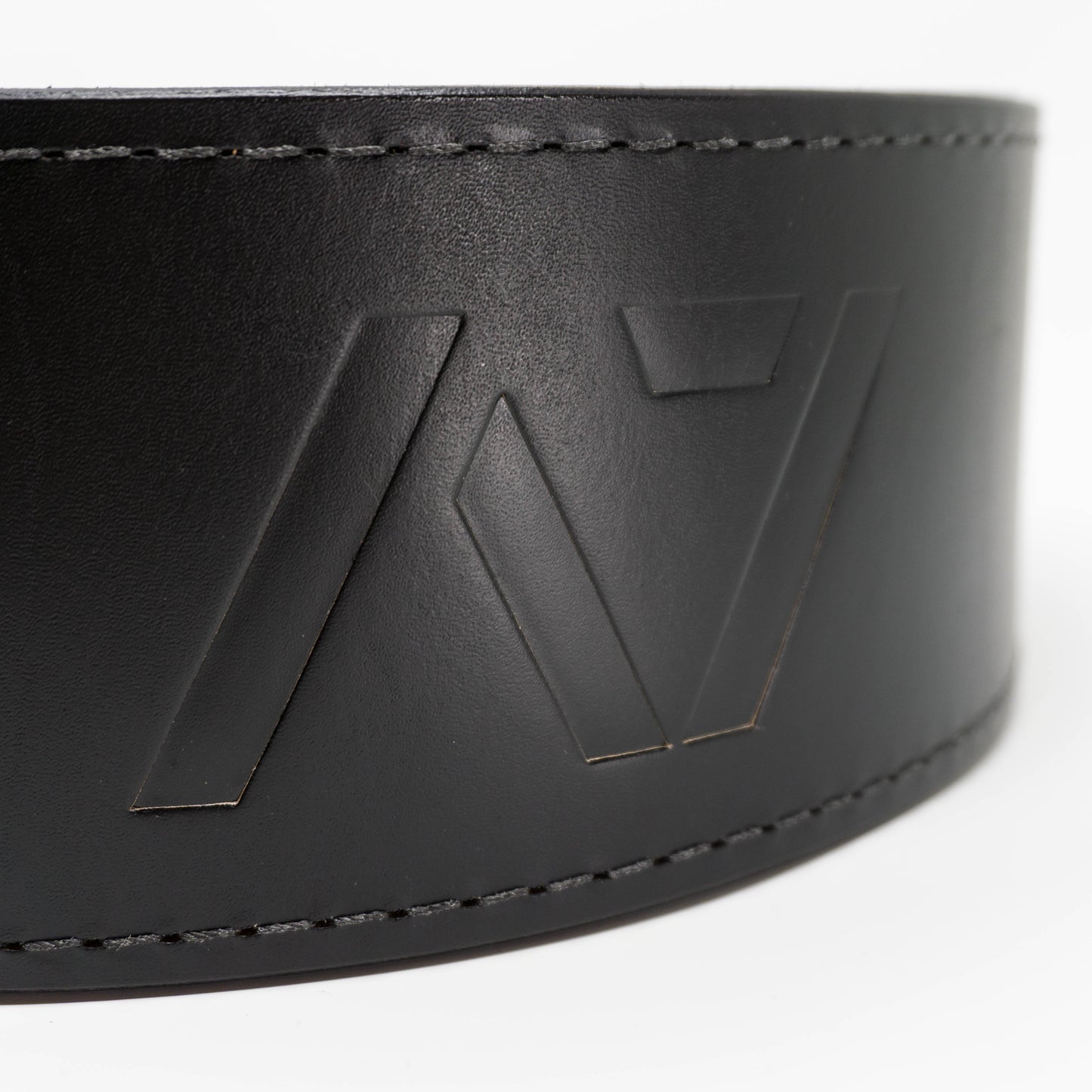 The A7 Lever belt is IPF Approved and is great for powerlifting and strongman. Purchase this powerlifting belts from A7 UK. Purchase Powerlifting Belts from A7 UK. Best Weightlifting belts shipping to UK and Europe from A7 UK. Pioneer lever weightlifting belt. The best Powerlifting apparel for all your workouts. This A7 Pioneer Cut Prong belt is the perfect piece of equipment to finish off your IPF Approved Kit.