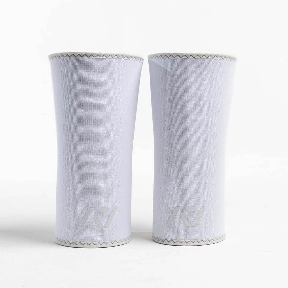 
                      
                        Rigor Mortis Hourglass Knee Sleeves - Polar
                      
                    