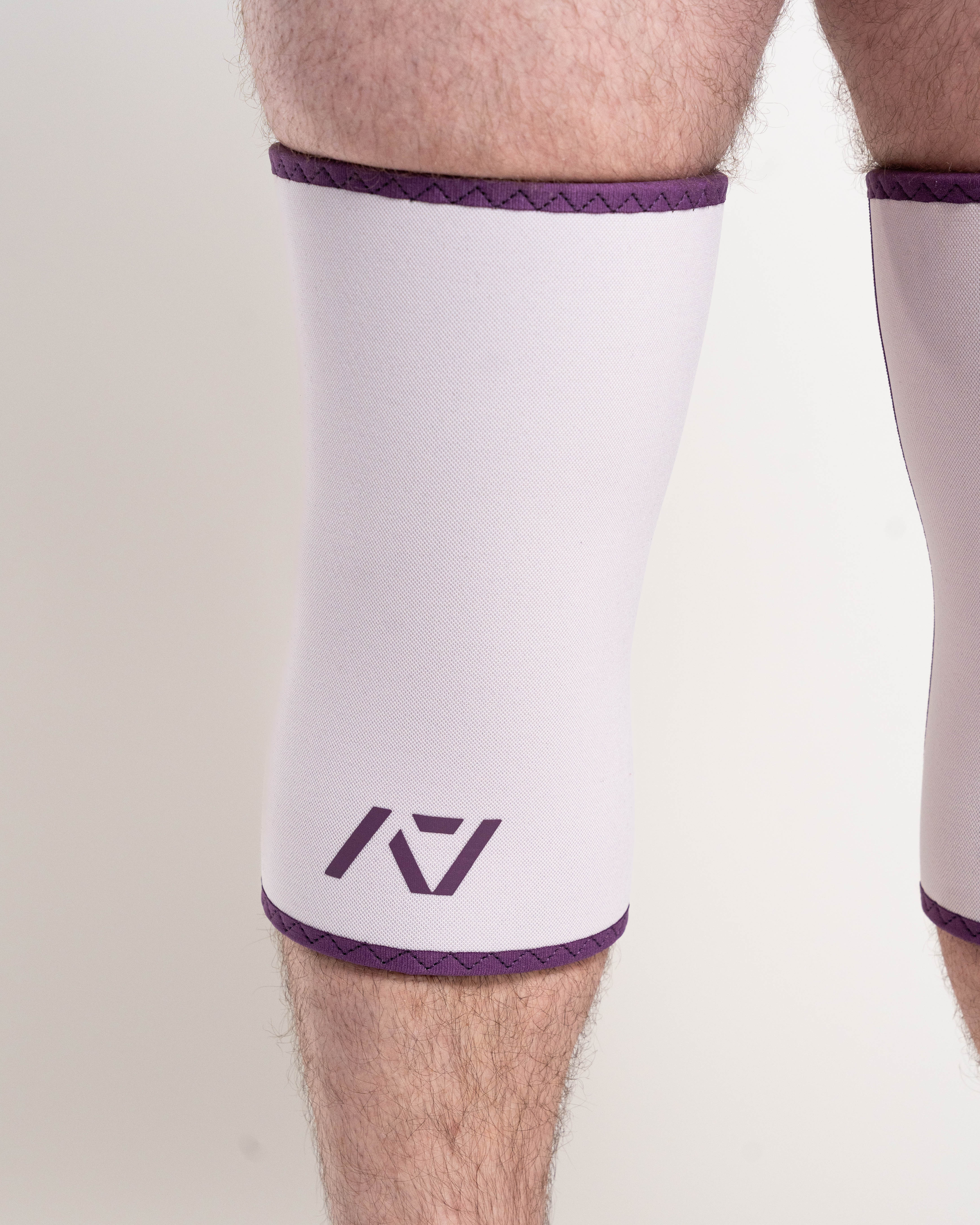 Hourglass Knee Sleeves - IPF Approved - Lavender | A7 UK shipping to Europe
