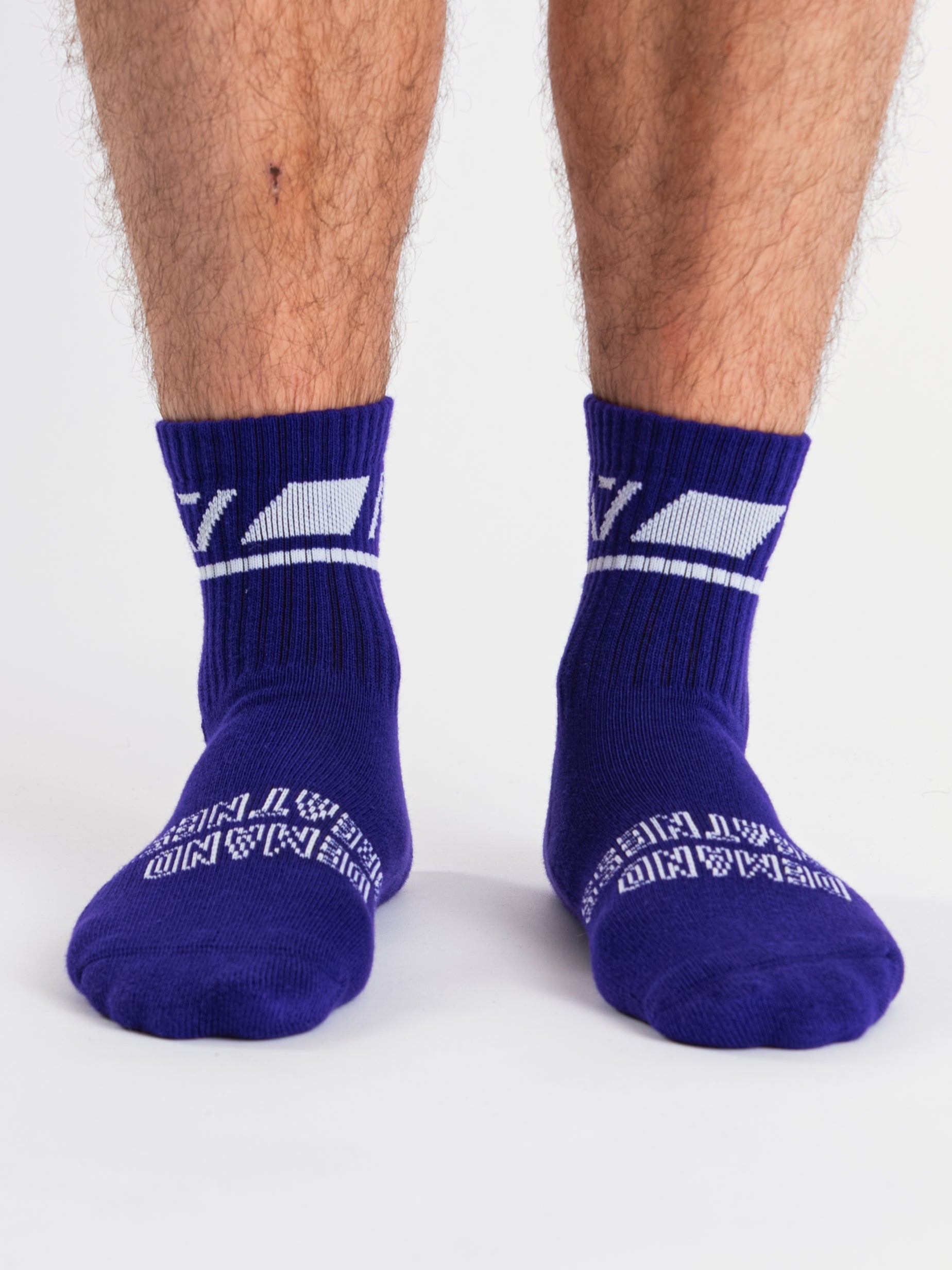 A7 Purple Crew socks showcase pink logos and let your energy show on the platform, in your training or while out and about. The IPF Approved Night Light Meet Kit includes Powerlifting Singlet, A7 Meet Shirt, A7 Zebra Wrist Wraps, A7 Deadlift Socks, Hourglass Knee Sleeves (Stiff Knee Sleeves and Rigor Mortis Knee Sleeves). All A7 Powerlifting Equipment shipping to UK, Norway, Switzerland and Iceland.