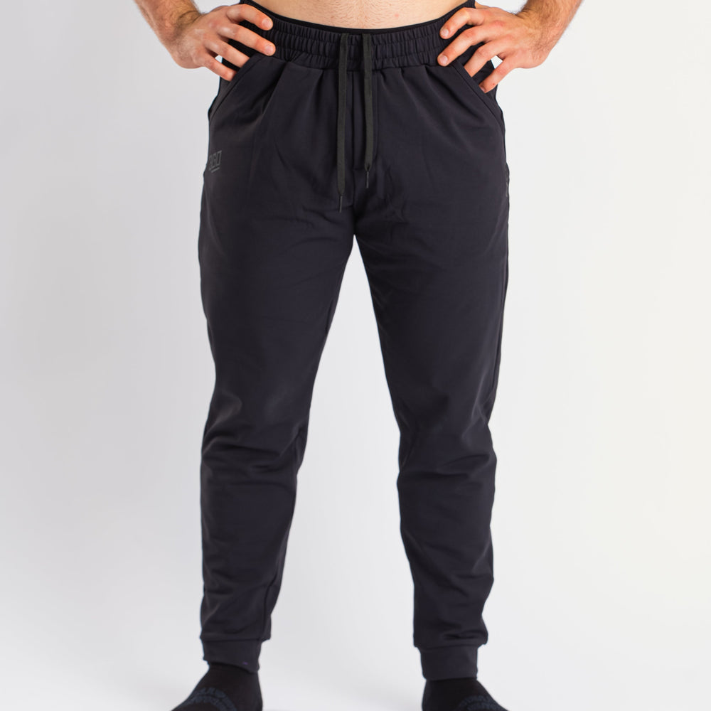 
                      
                        The Cobra 360Go 1Z Joggers, are designed for ultimate comfort and flexibility. Made with 360-degree stretch fabric, these joggers provide complete freedom of movement, perfect for strength training, and everyday wear. The built-in super-soft performance liner adds an extra layer of comfort, while the soft fleece inner feel ensures warmth and coziness. Designed with a unisex fit, it pairs perfectly with our matching Cobra Quarter Zip Jacket. All A7 ships to UK, Norway, Switzerland and Iceland.
                      
                    