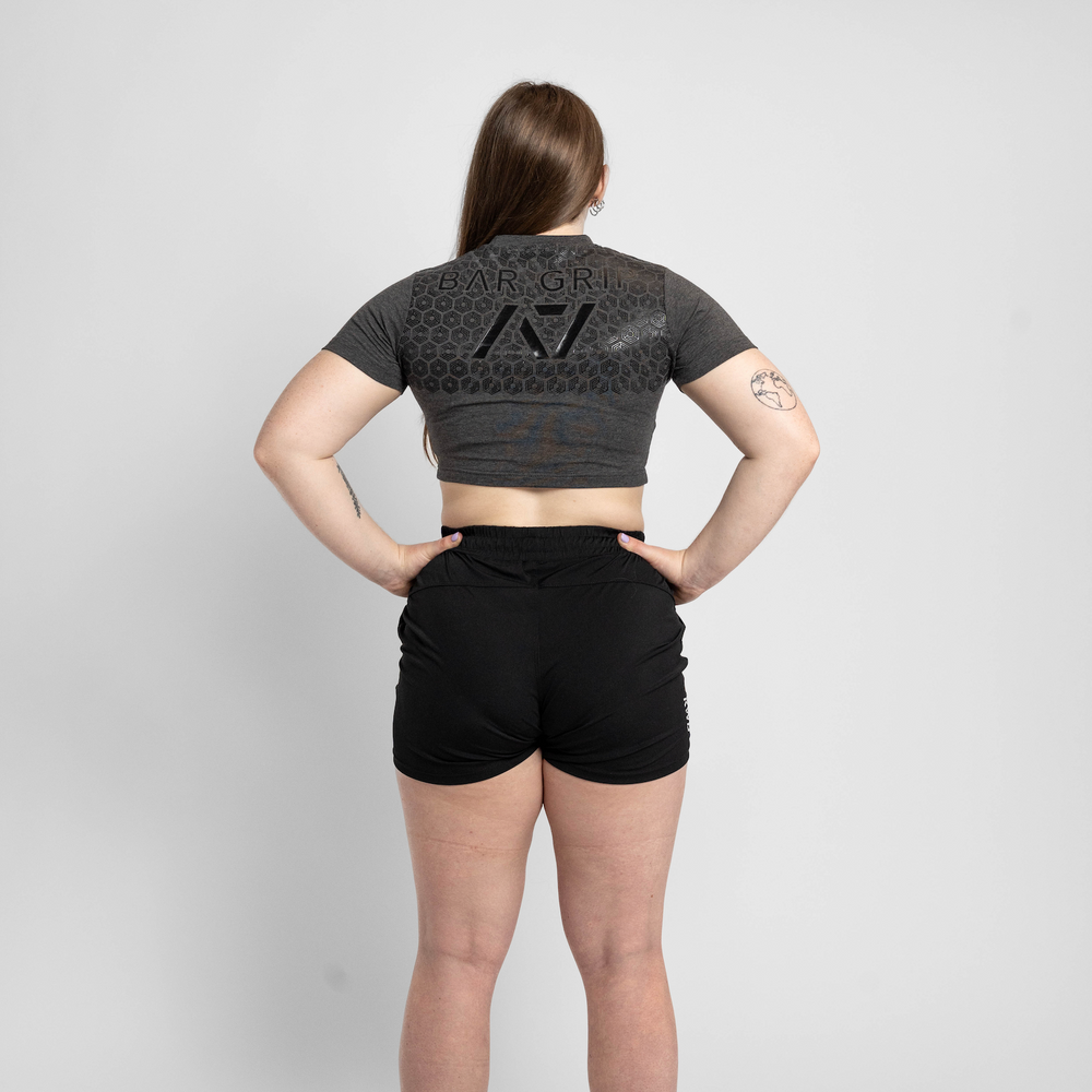 
                      
                        Whether pressing, pulling, squatting or any other variational movement the knurling is always there. The silicone bar grip helps with slippery commercial benches and bars and anchors the barbell to your back. All A7 Powerlifting Equipment shipping to UK, Norway, Switzerland and Iceland.
                      
                    