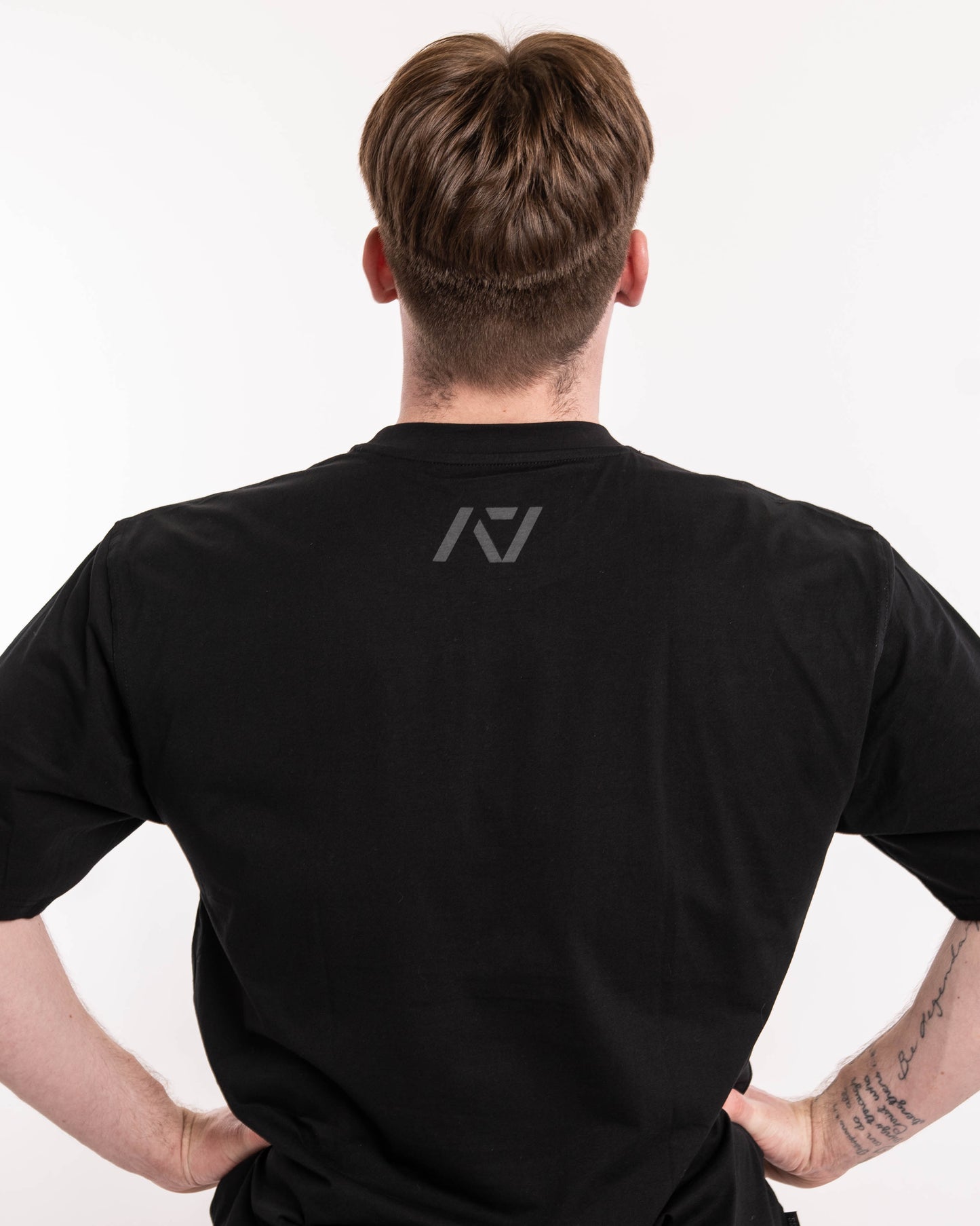 Tirelessly training and pushing ourselves through with continuous focus can be reflected in the Knight’s actions and armorment. Each training session and each rep builds our Demand for Greatness to battle through to our next PRs. All A7 Powerlifting Equipment shipping to UK, Norway, Switzerland and Iceland.