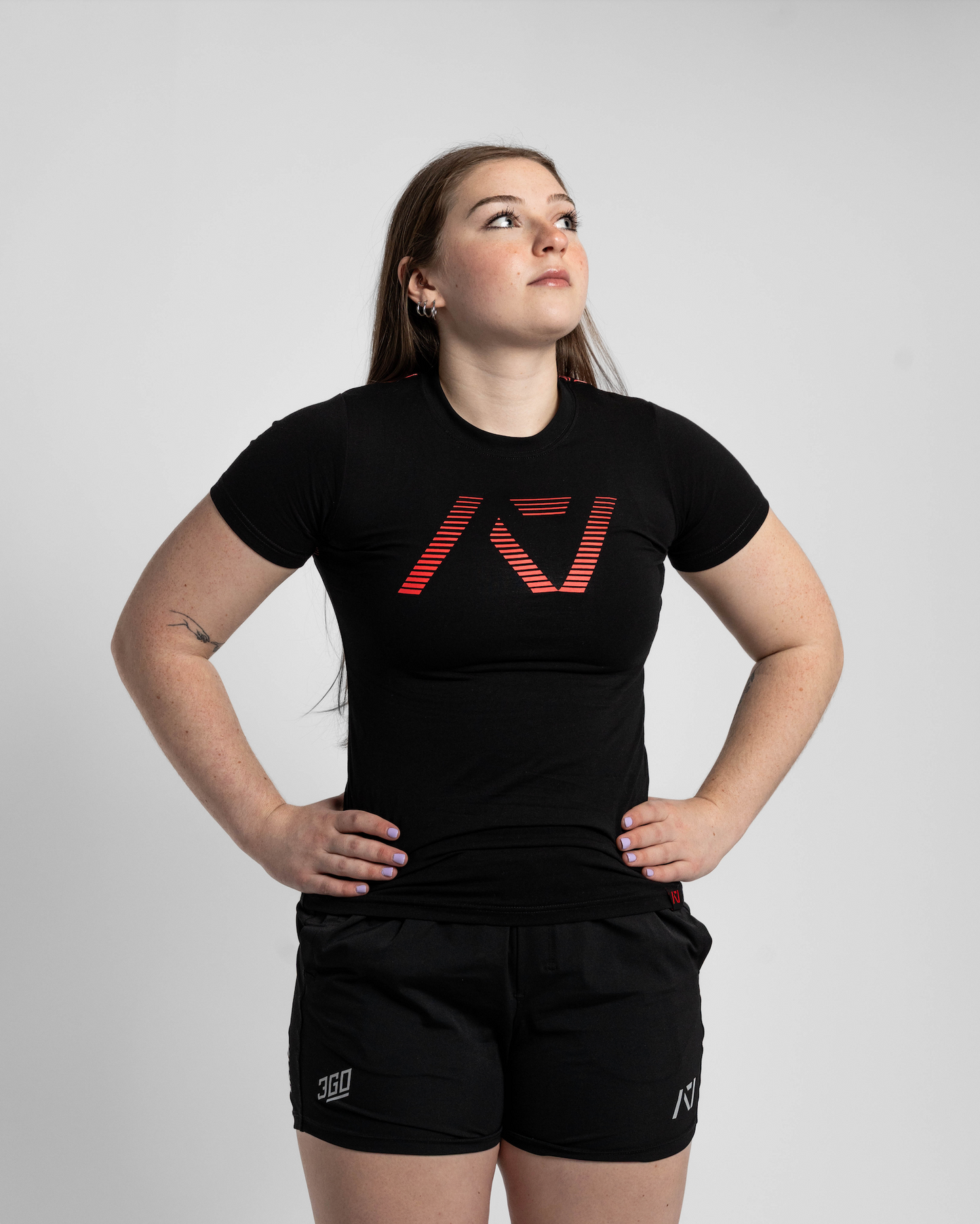 Whether pressing, pulling, squatting or any other variational movement the knurling is always there. The silicone bar grip helps with slippery commercial benches and bars and anchors the barbell to your back. All A7 Powerlifting Equipment shipping to UK, Norway, Switzerland and Iceland.