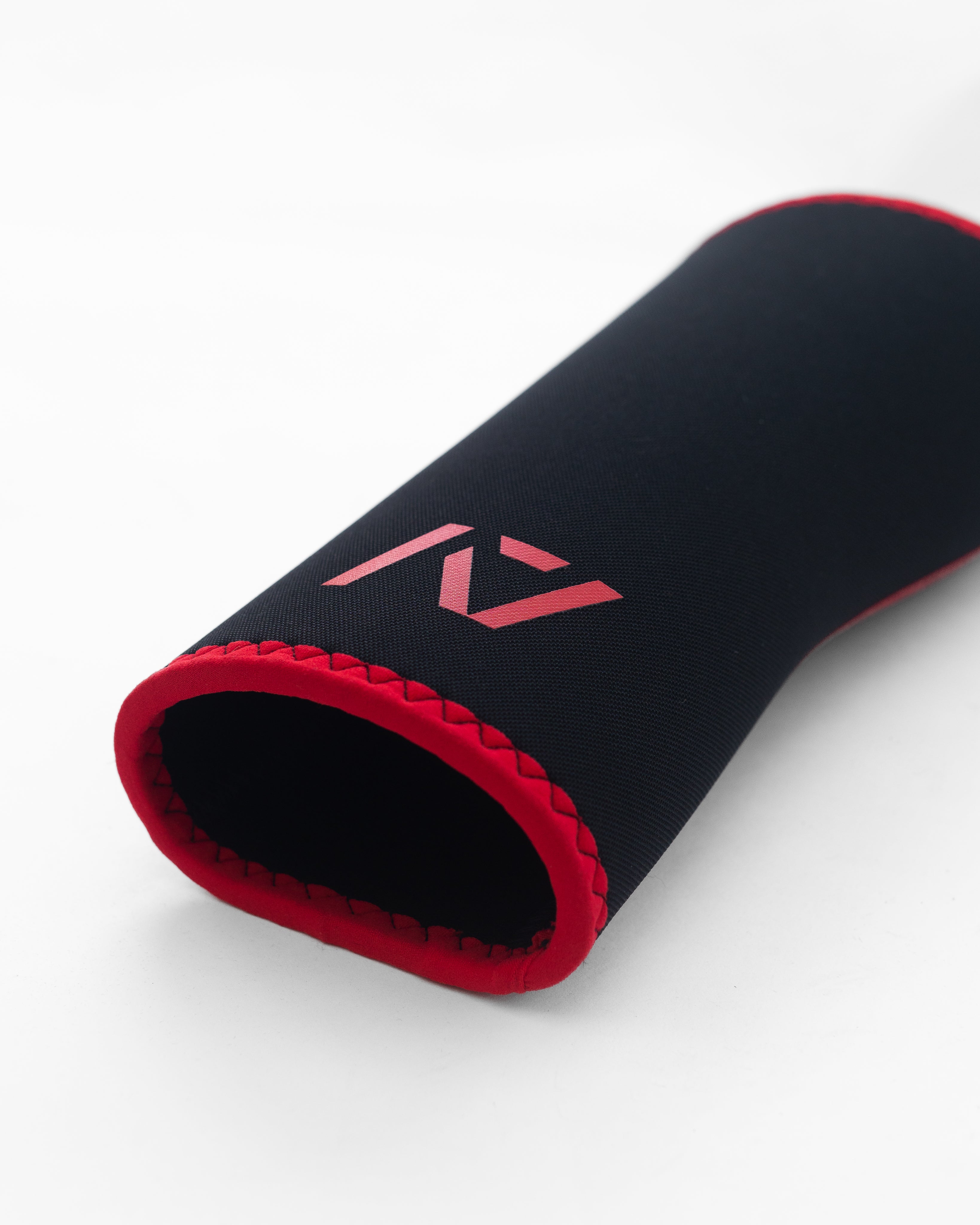 Hourglass Knee Sleeves - IPF Approved - Red Dawn