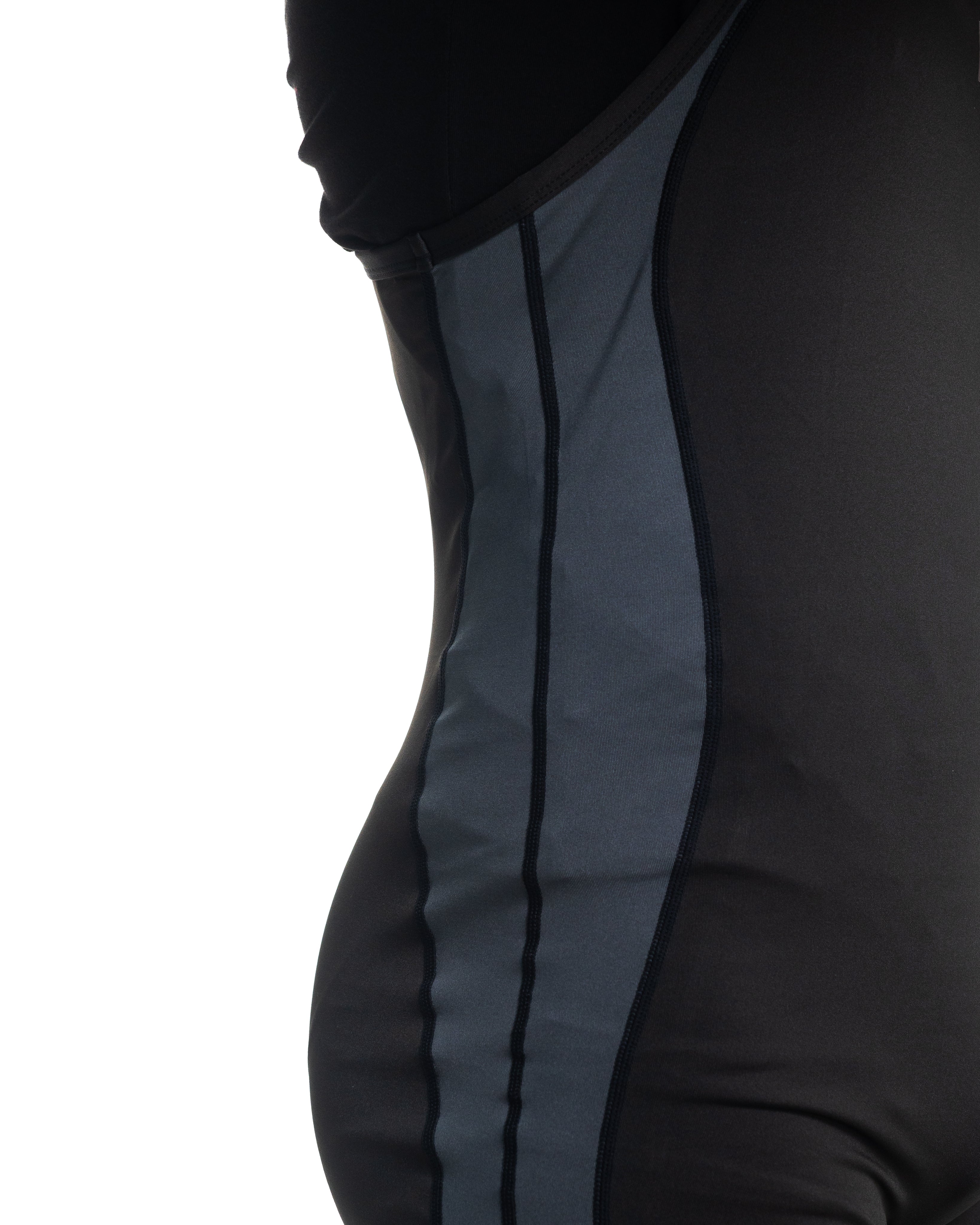 Luno Singlet - Shadow Stone| A7 UK shipping to Europe
