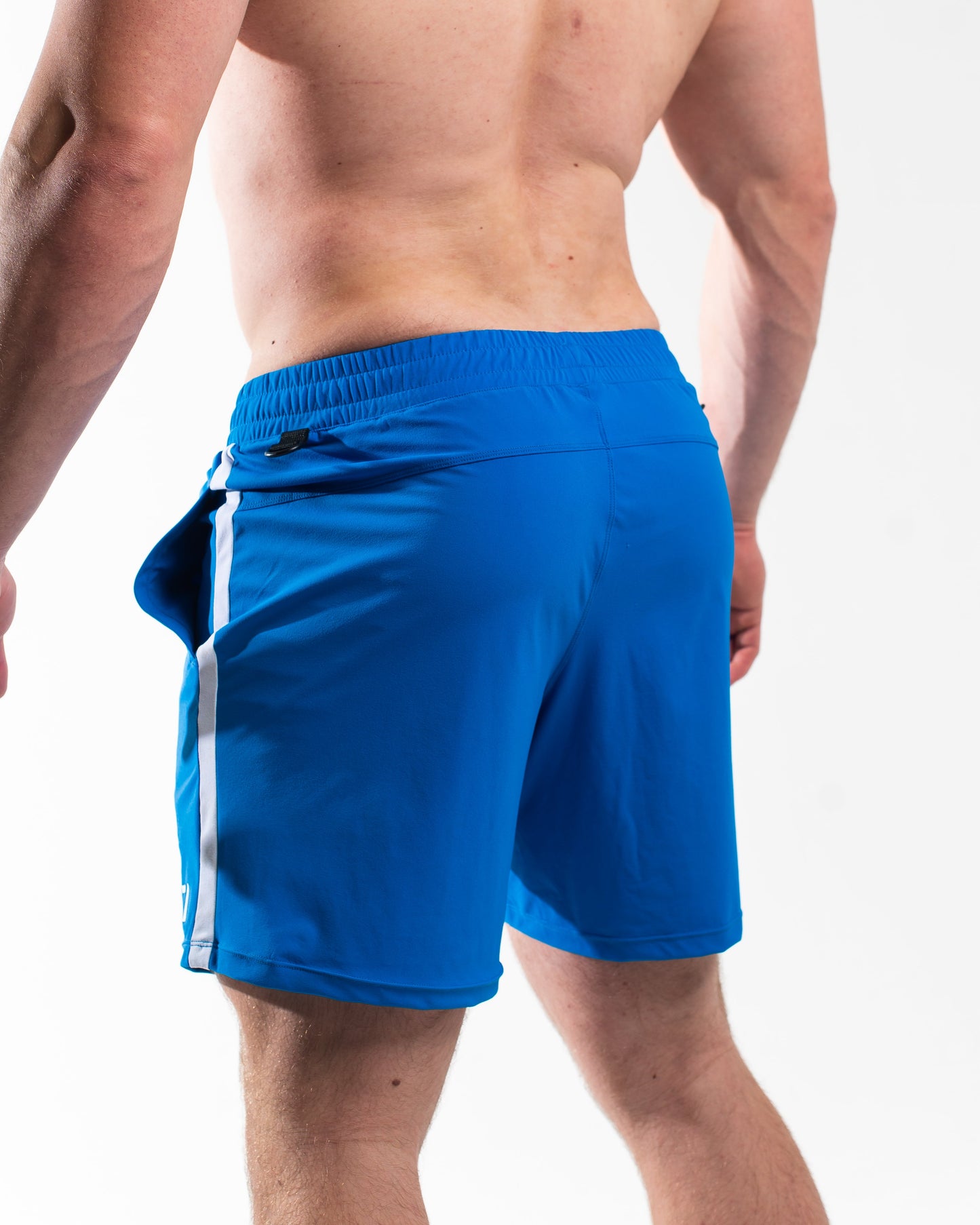 360GO was created to provide the flexibility for all movements in your training while offering comfort. These shorts offer 360 degrees of stretch in all angles and allow you to remain comfortable without limiting any movement in both training and life environments. Designed with a wide drawstring to easily adjust your waist without slipping. Purchase 360GO KWD Squat Shorts from A7 UK. All A7 Powerlifting Equipment shipping to UK, Norway, Switzerland and Iceland.