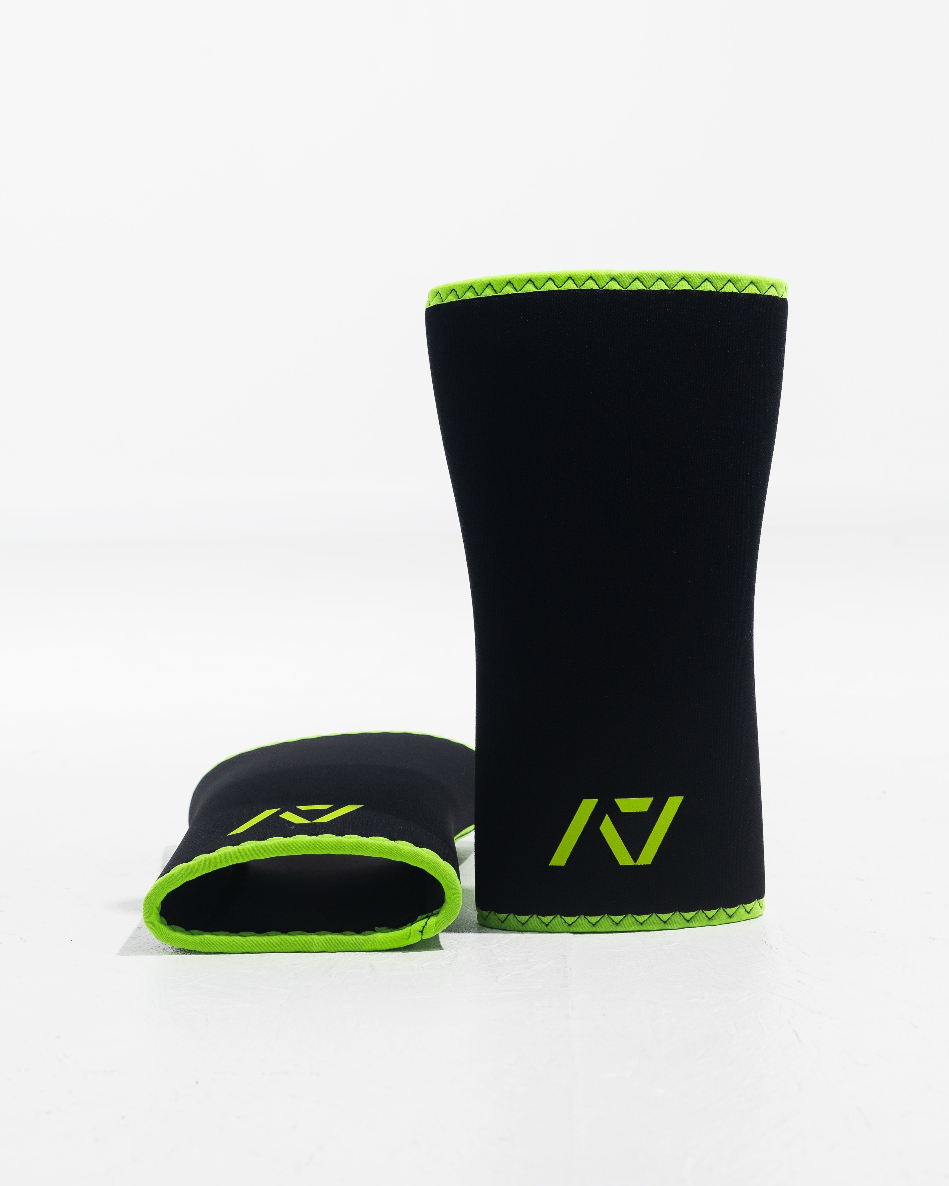 Rigor Mortis Knee Sleeves - IPF Approved – A7 UK