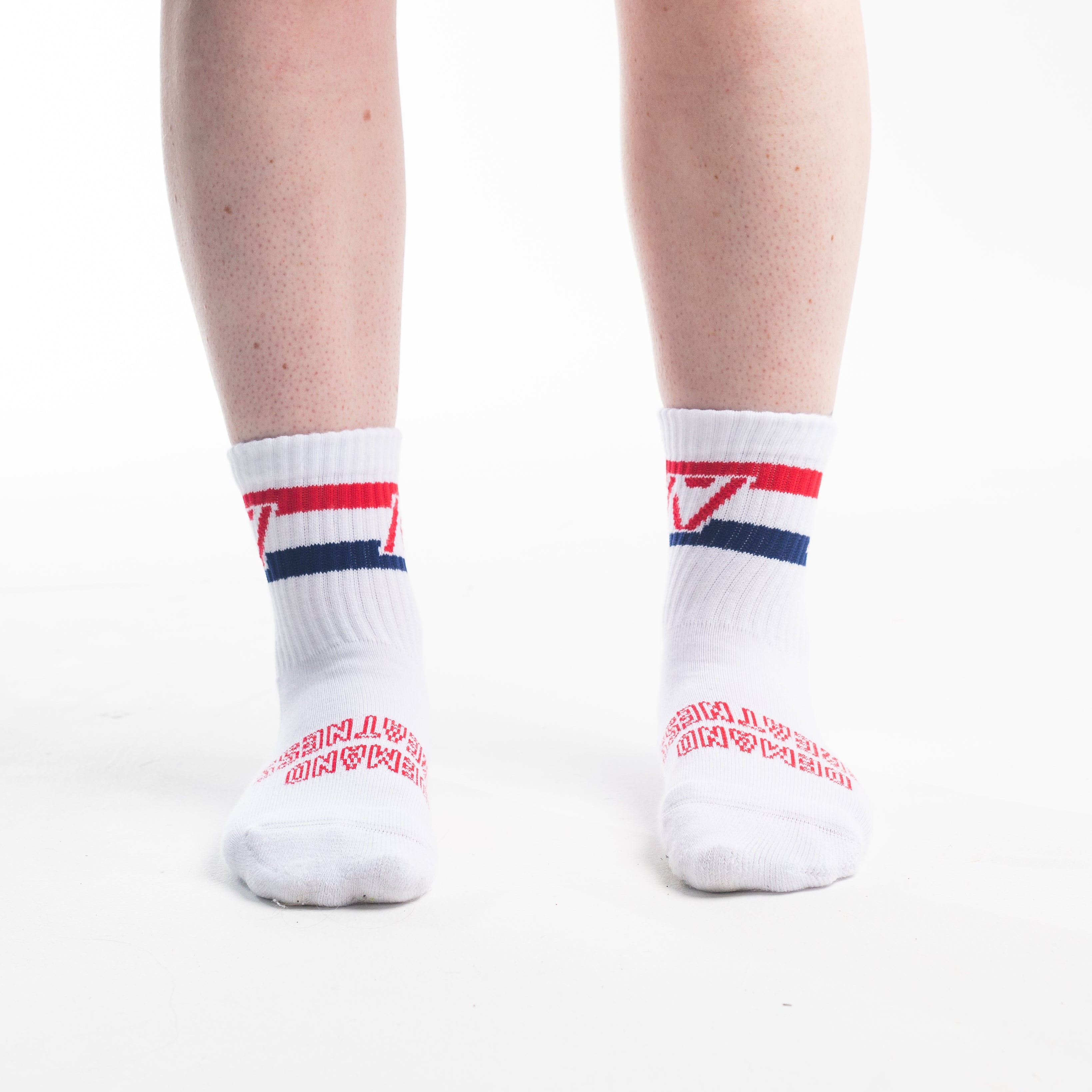 A7 RWB Crew socks showcase red, white and blue logos and let your energy show on the platform, in your training or while out and about. The IPF Approved Night Light Meet Kit includes Powerlifting Singlet, A7 Meet Shirt, A7 Zebra Wrist Wraps, A7 Deadlift Socks, Hourglass Knee Sleeves (Stiff Knee Sleeves and Rigor Mortis Knee Sleeves). All A7 Powerlifting Equipment shipping to UK, Norway, Switzerland 