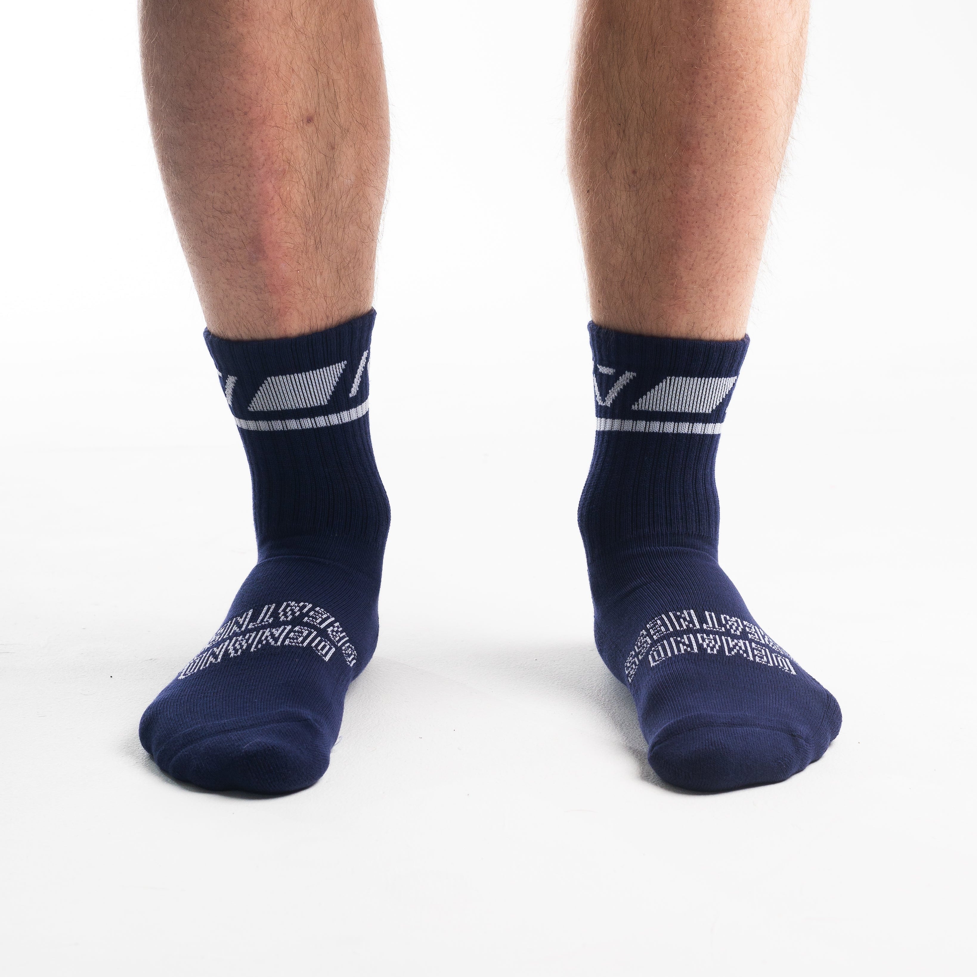 A7 Night Light Crew socks showcase white and blue logos and let your energy show on the platform, in your training or while out and about. The IPF Approved Night Light Meet Kit includes Powerlifting Singlet, A7 Meet Shirt, A7 Zebra Wrist Wraps, A7 Deadlift Socks, Hourglass Knee Sleeves (Stiff Knee Sleeves and Rigor Mortis Knee Sleeves). All A7 Powerlifting Equipment shipping to UK, Norway, Switzerland 