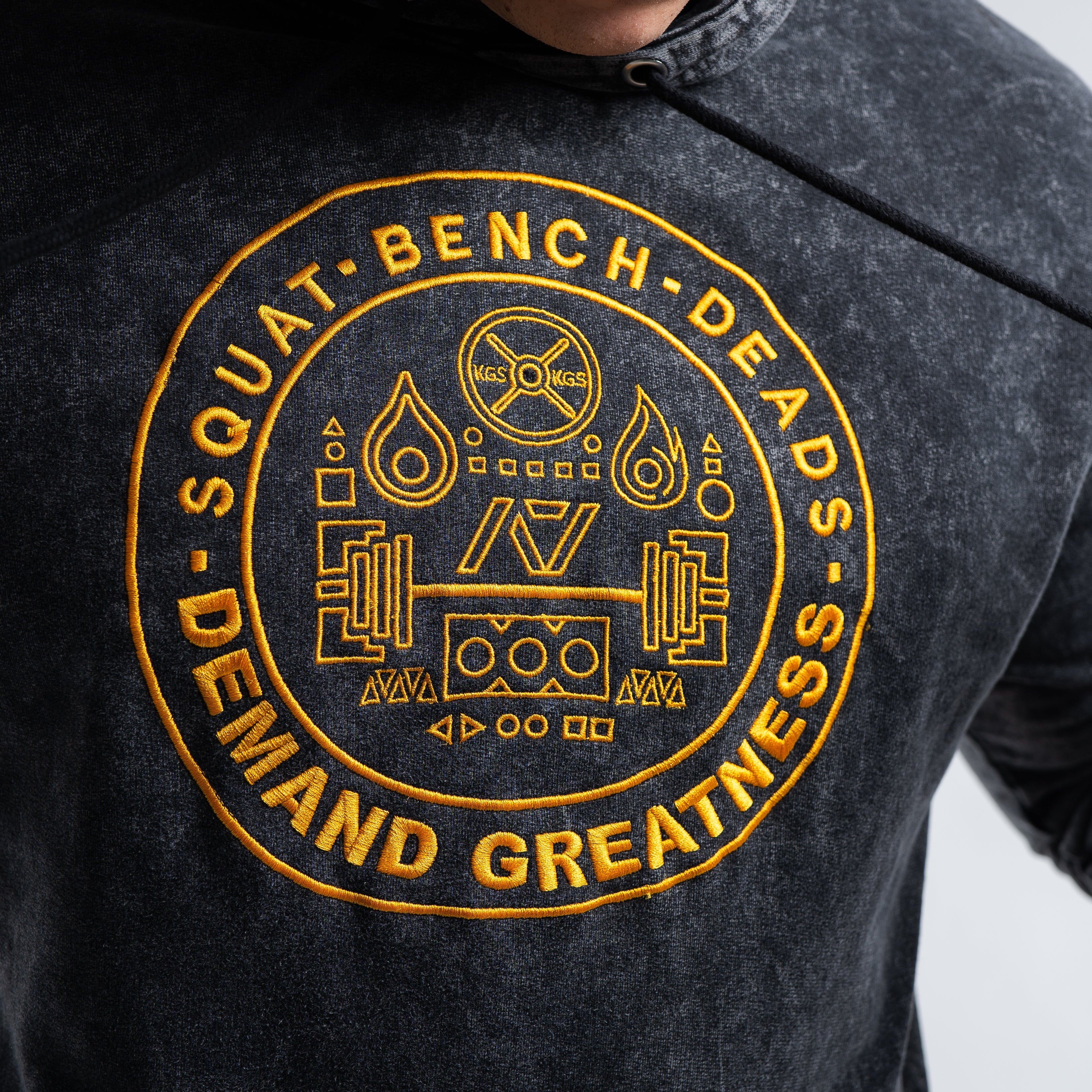 A single thread serves as the foundation of this collection. Thread, thoughtfully woven together to create a stronger bond, manifesting the showcase of its strength. Each strand connects the mindset of the athlete through their actions. Building a stronger foundation and the development of their Gold Medal Mentality. All A7 Powerlifting Equipment shipping to UK, Norway, Switzerland and Iceland.