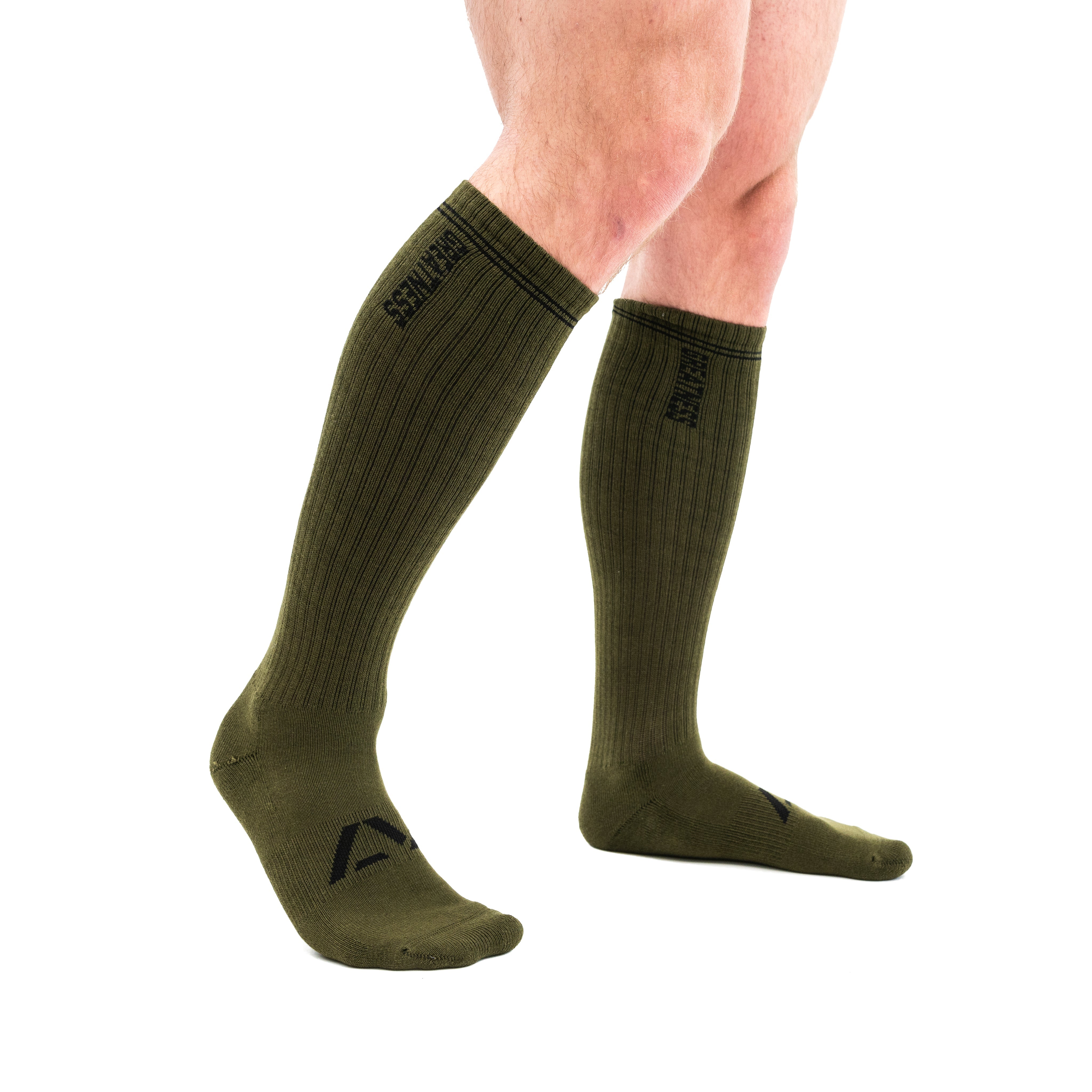 Your feet are important and durable deadlift socks are just as importing when doing SBD. These deadlift socks have compression benefits and arch support as well as being IPF Approved with their IPF approved logo. These deadlift socks are perfect for Powerlifting, weightlifting, strongman and all your strength sports needs. The perfect sock for your IPF Approved Kit. Shipping to Europe and the UK, Norway, Switzerland and Iceland.