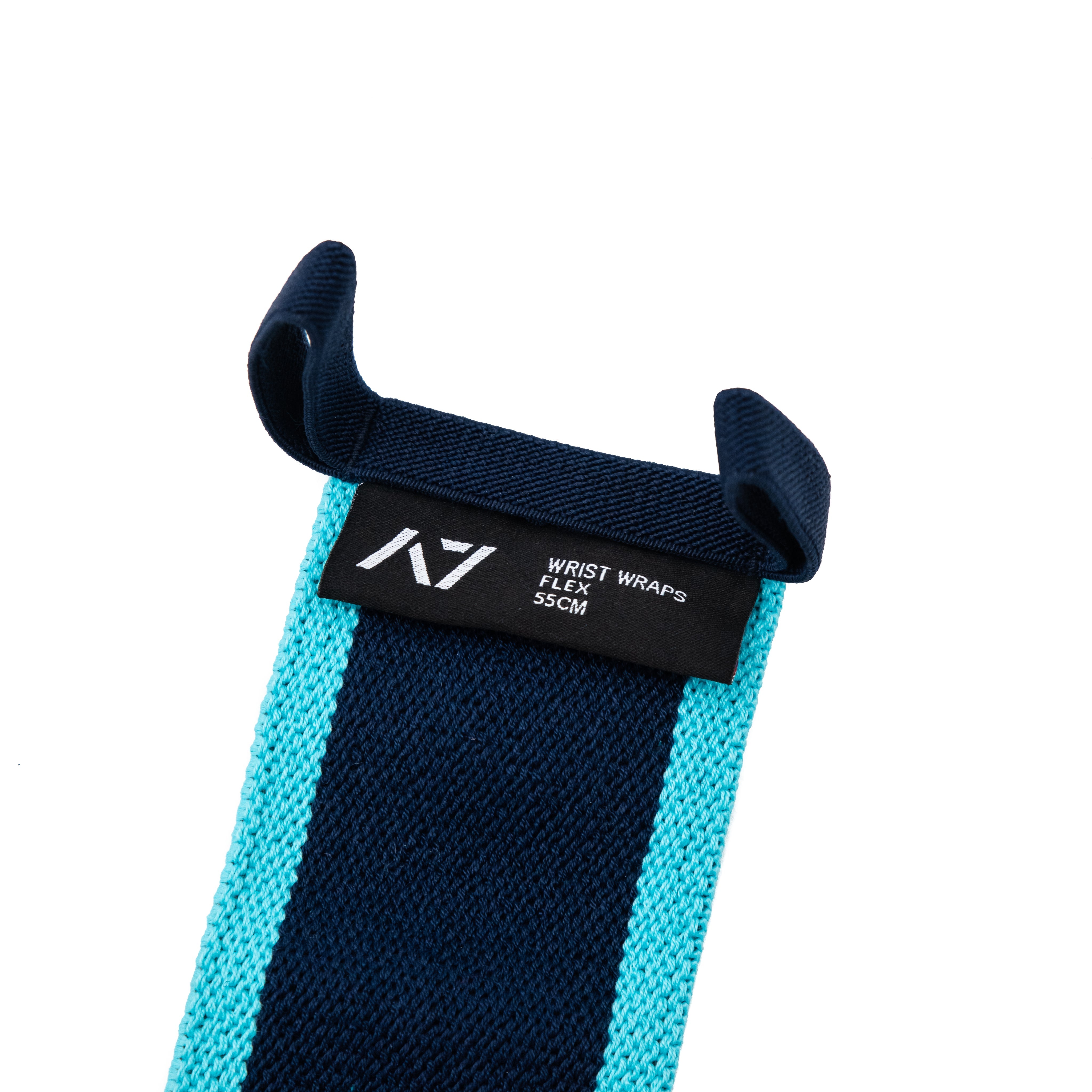 This Iced colourway is a reflection of the sea and a way to cool off from the summer heat. A colourway that stands out on the platform, while still providing the level of quality, support and comfort you demand from your products. These wrist wraps are a perfect addition to your IPF approved kit.