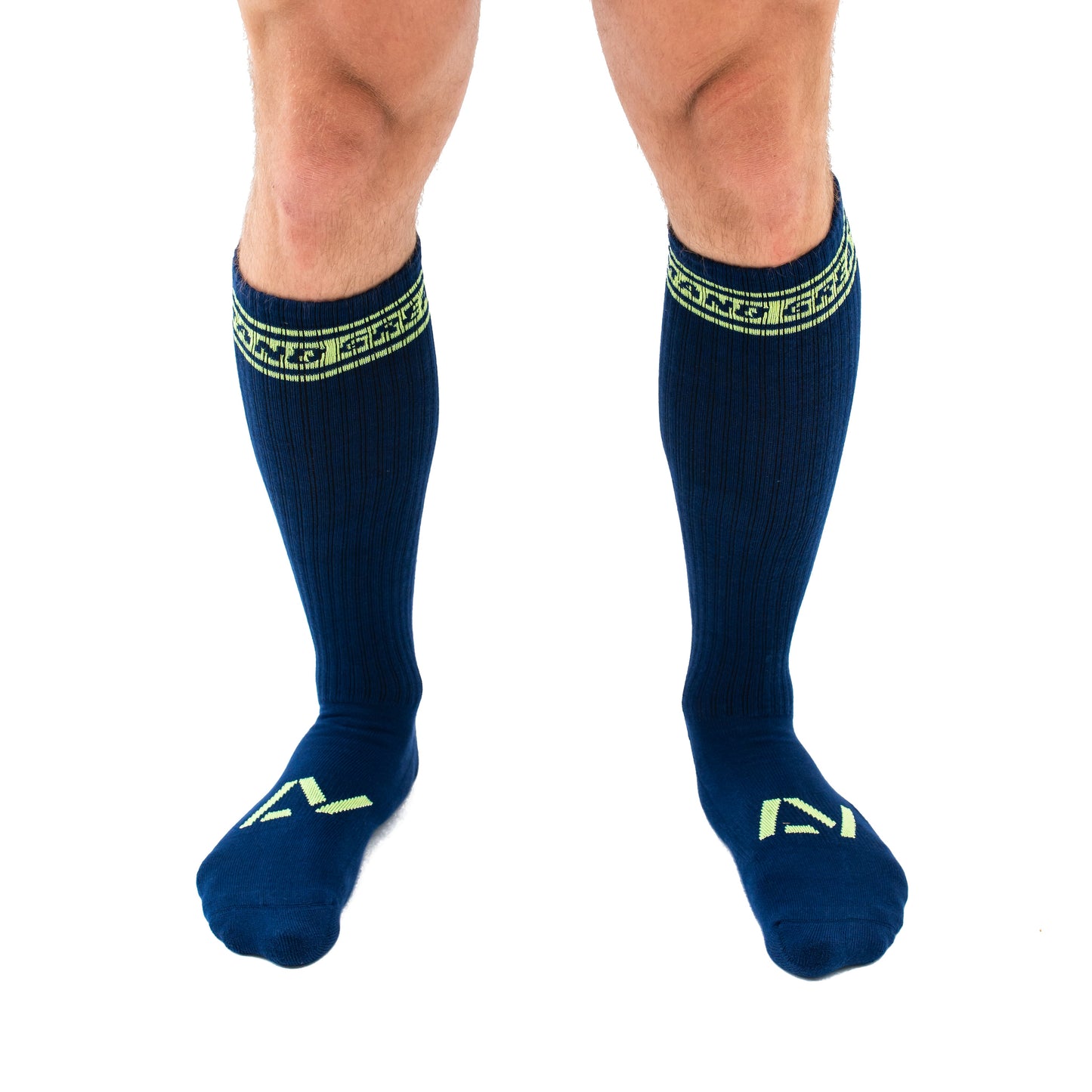 Your feet are important and durable deadlift socks are just as importing when doing SBD. These deadlift socks have compression benefits and arch support as well as being IPF Approved with their IPF approved logo. These deadlift socks are perfect for Powerlifting, weightlifting, strongman and all your strength sports needs. The perfect sock for your IPF Approved Kit. Shipping to Europe and the UK, Norway, Switzerland and Iceland.