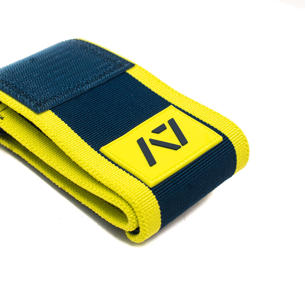 
                      
                        This Electric Lemonade colourway is a refreshing cup of lemonade on a hot day. A colourway that stands out on the platform, while still providing the level of quality, support and comfort you demand from your products. These wrist wraps will remind you to bring your electricity to hit those lifts. These wrist wraps are a perfect addition to your IPF approved kit.
                      
                    