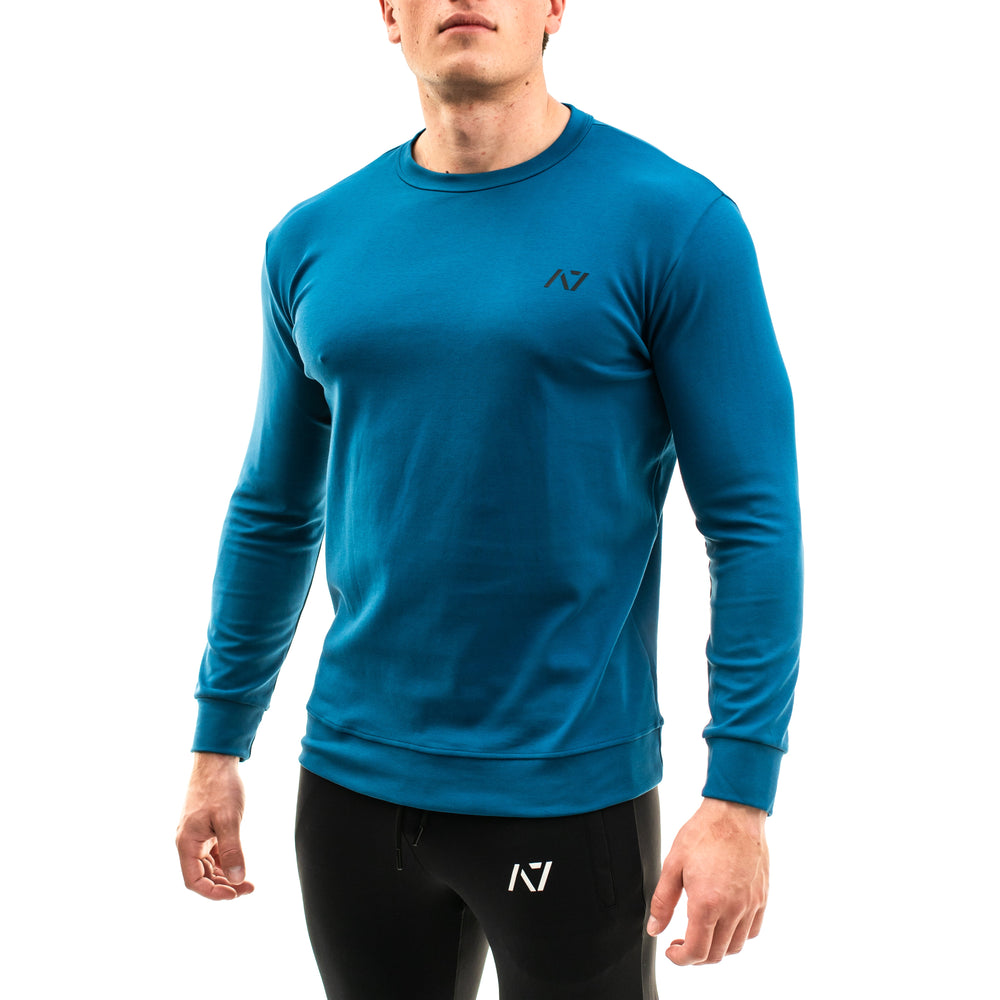 A7 Moxie Crewnecks are part of the A7 balance collection which combines comfort and aesthetics. The pieces in this collection are made with comfortable fabrics and minimal logos to create a simple, yet impactful look. Moxie Crewnecks have 4-way stretch material to move with your shape. A7 crewneck perfect for in and out the gym. Purchase A7 Moxie Creckneck from A7 Europe. Purchase A7 Moxie Crewneck from A7 UK. Available in UK and Europe including France, Italy, Germany, the Netherlands, Sweden and Poland.