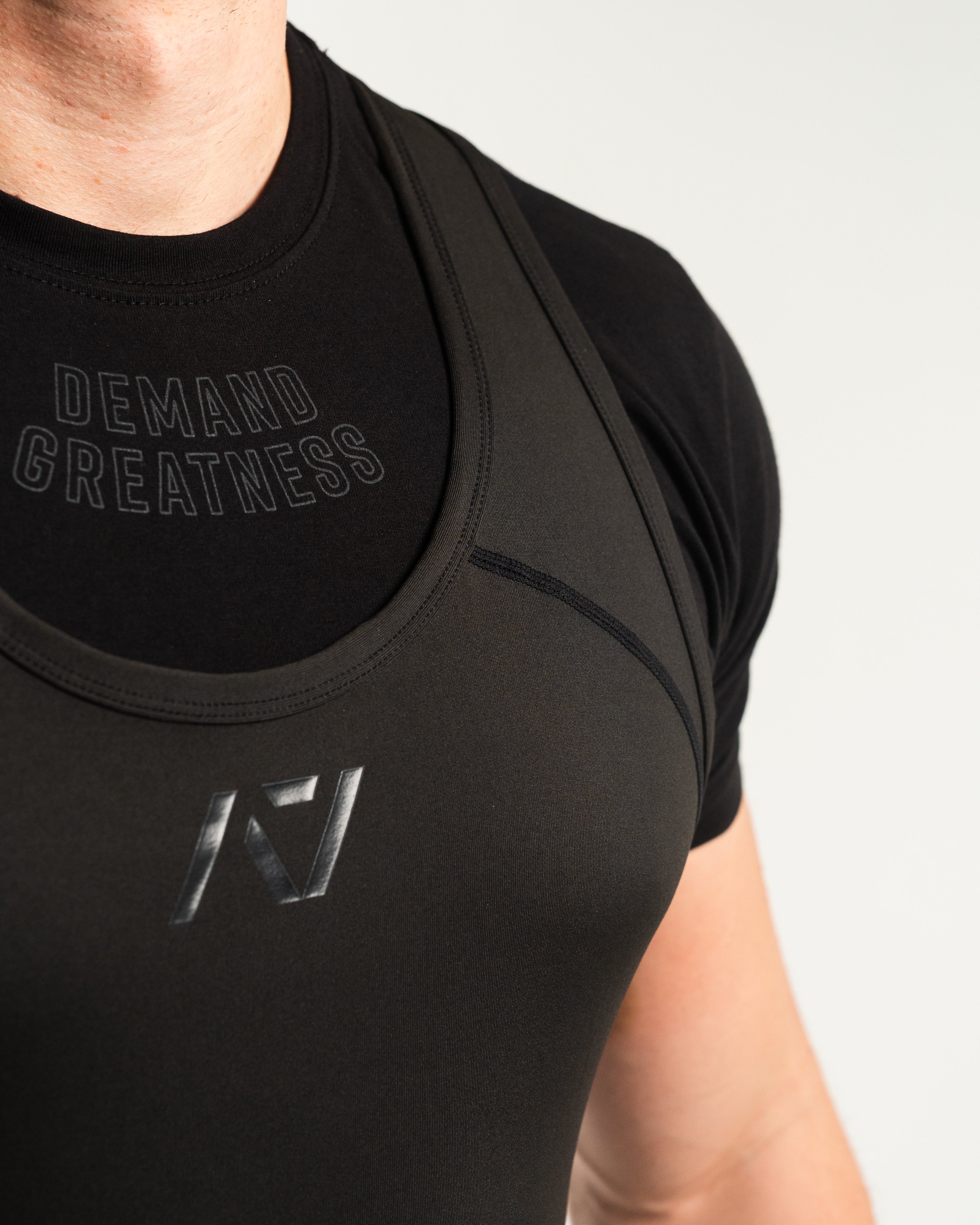 Luno Men's Singlet - Stealth | A7 UK shipping to Europe