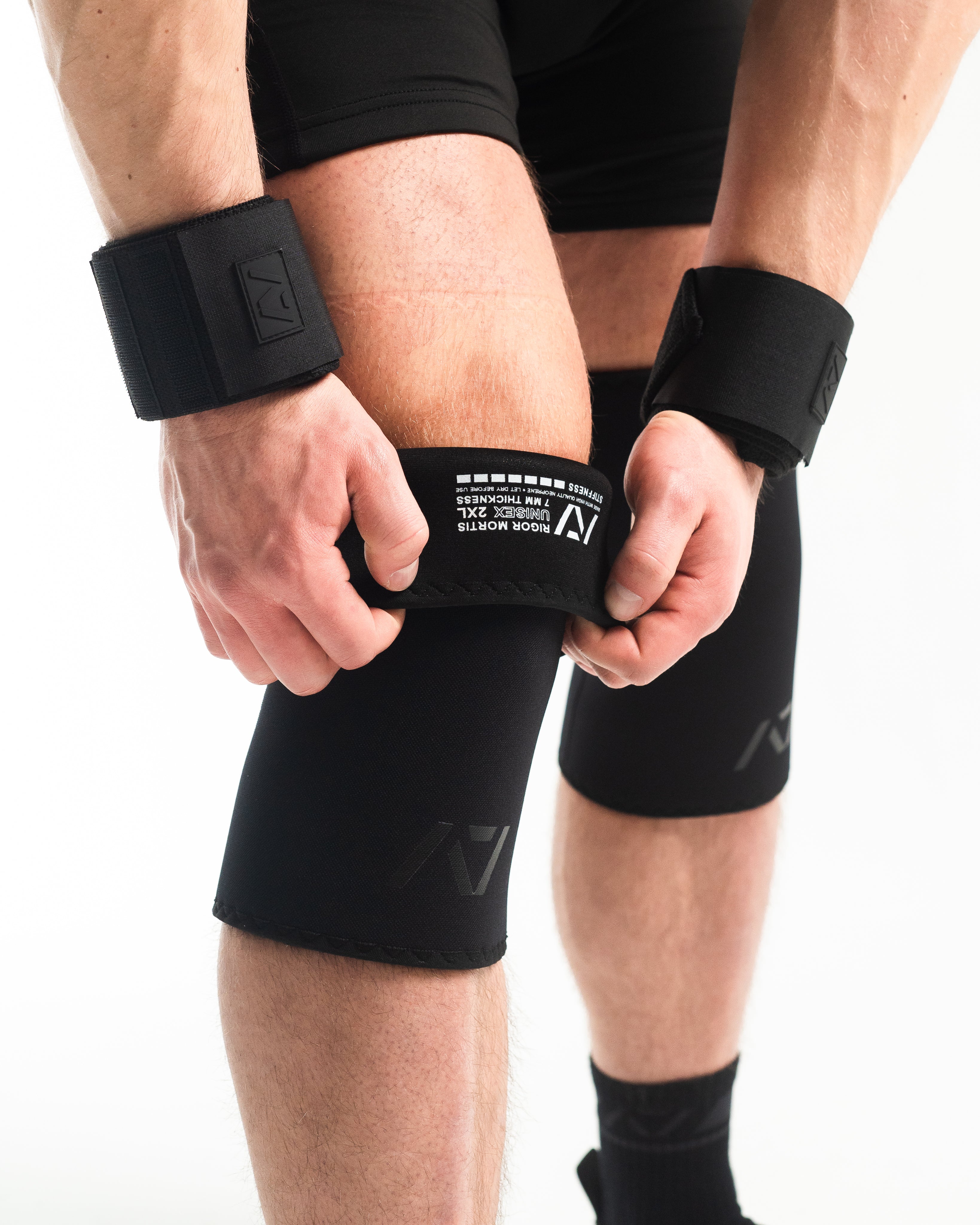 Hourglass Knee Sleeves - Stealth | A7 UK shipping to Europe