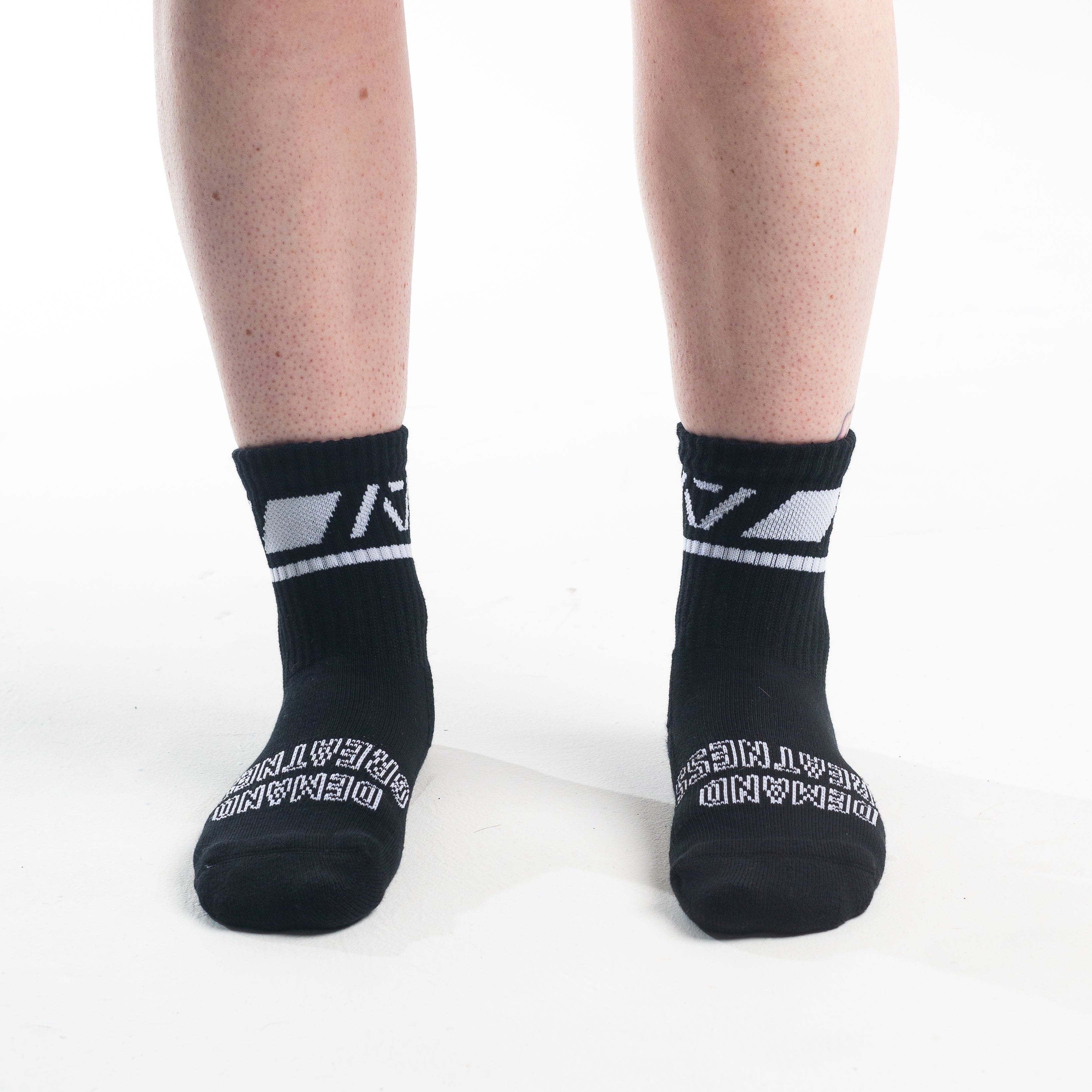 A7 Domino Crew socks showcase gold logos and let your energy show on the platform, in your training or while out and about. The IPF Approved Stealth Meet Kit includes Powerlifting Singlet, A7 Meet Shirt, A7 Zebra Wrist Wraps, A7 Deadlift Socks, Hourglass Knee Sleeves (Stiff Knee Sleeves and Rigor Mortis Knee Sleeves). All A7 Powerlifting Equipment shipping to UK, Norway, Switzerland and Iceland.