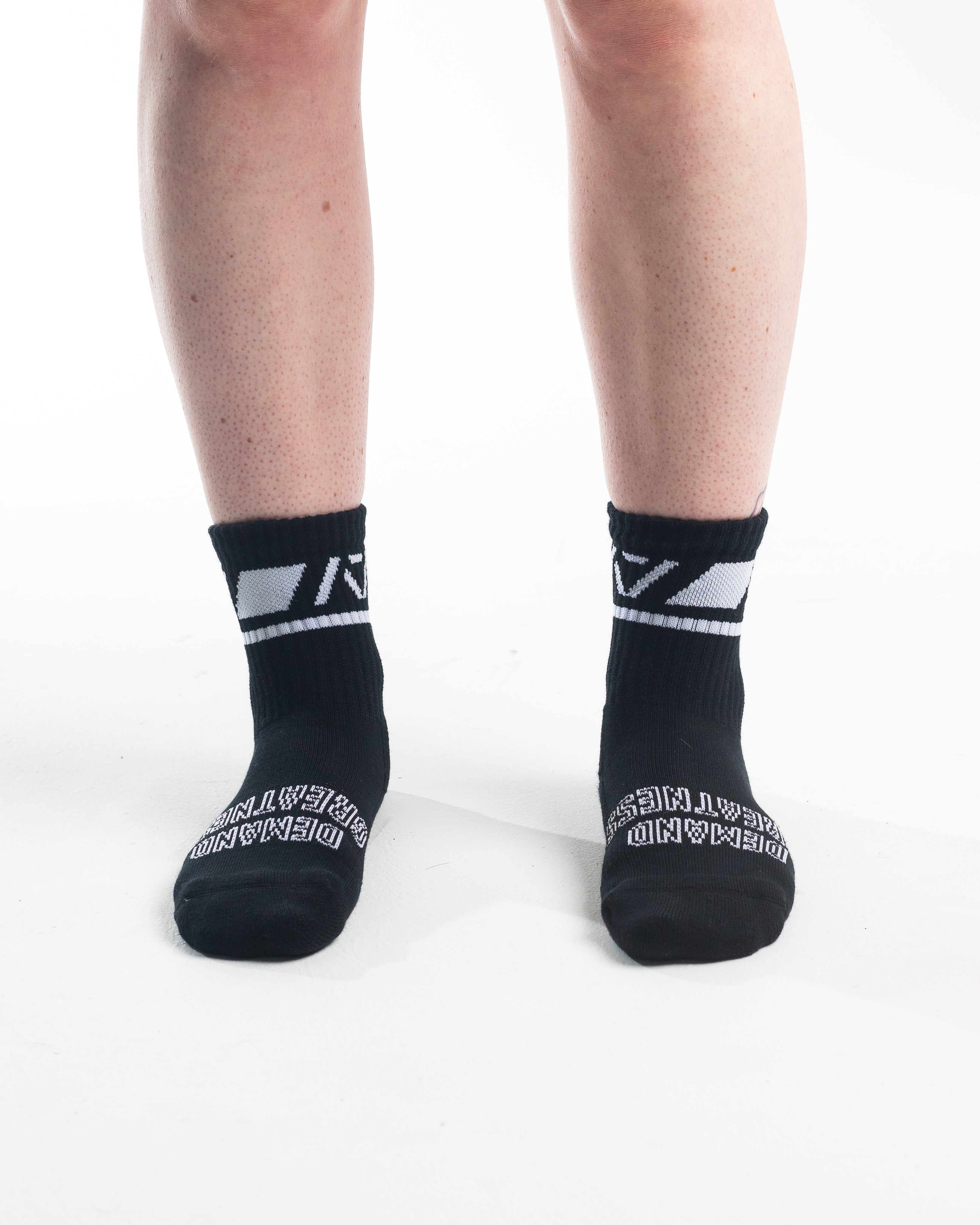 A7 Domino Crew socks showcase gold logos and let your energy show on the platform, in your training or while out and about. The IPF Approved Stealth Meet Kit includes Powerlifting Singlet, A7 Meet Shirt, A7 Zebra Wrist Wraps, A7 Deadlift Socks, Hourglass Knee Sleeves (Stiff Knee Sleeves and Rigor Mortis Knee Sleeves). All A7 Powerlifting Equipment shipping to UK, Norway, Switzerland and Iceland.