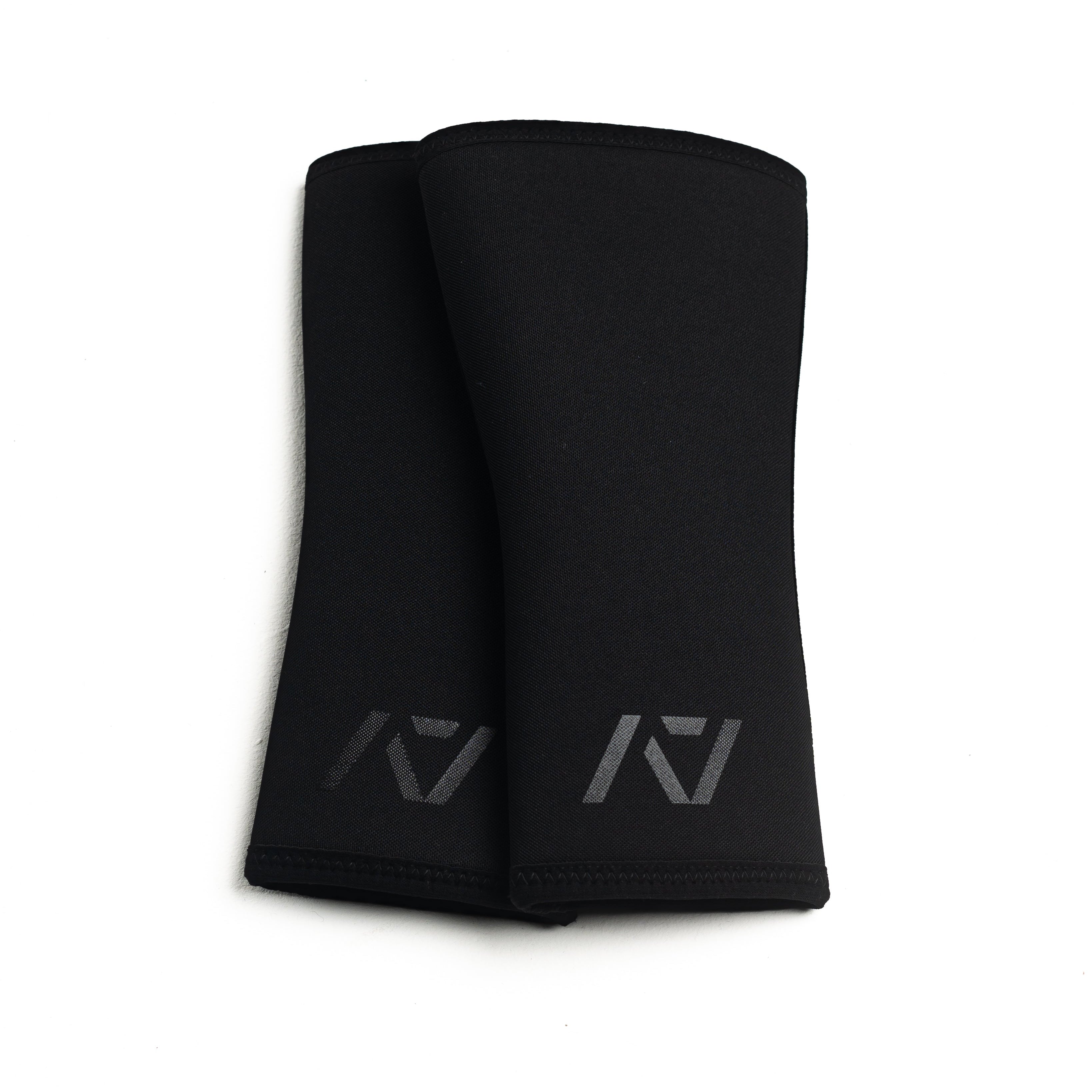 A7 IPF Approved Hourglass Knee Sleeves feature an hourglass-shaped centre taper fit to help provide knee compression while maintaining proper tightness around the calf and quad, offered in three stiffnesses (Flexi, Stiff and Rigor Mortis). Shop the full A7 Powerlifting IPF Approved Equipment collection. The IPF Approved Kit includes Powerlifting Singlet, A7 Meet Shirt, A7 Zebra Wrist Wraps and A7 Deadlift Socks. All A7 Powerlifting Equipment shipping to UK, Norway, Switzerland and Iceland.