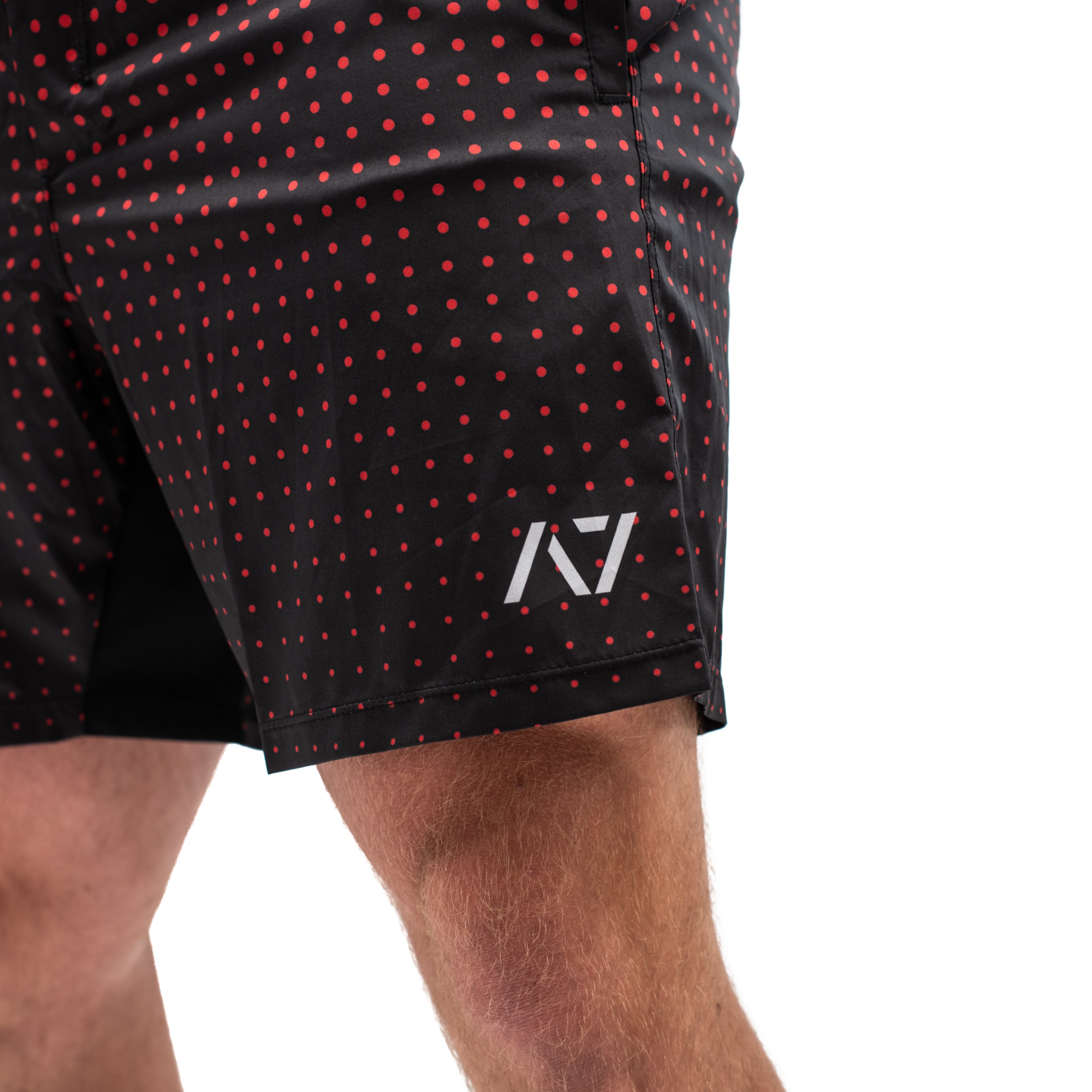 Have you ever squatted in shorts and realised that they may be too tight on you at the bottom of a squat? A7 Centre-stretch Squat Shorts are made with stretchy fabric in between legs making them perfect shorts for squat and squats for deadlifts. KWD shorts have a shorter inseam and are designed to show off your quads (KWaDs). Short inseam squat shorts, short shorts and deadlift shorts. Available in UK and Europe including France, Italy, Germany, Sweden and Poland.