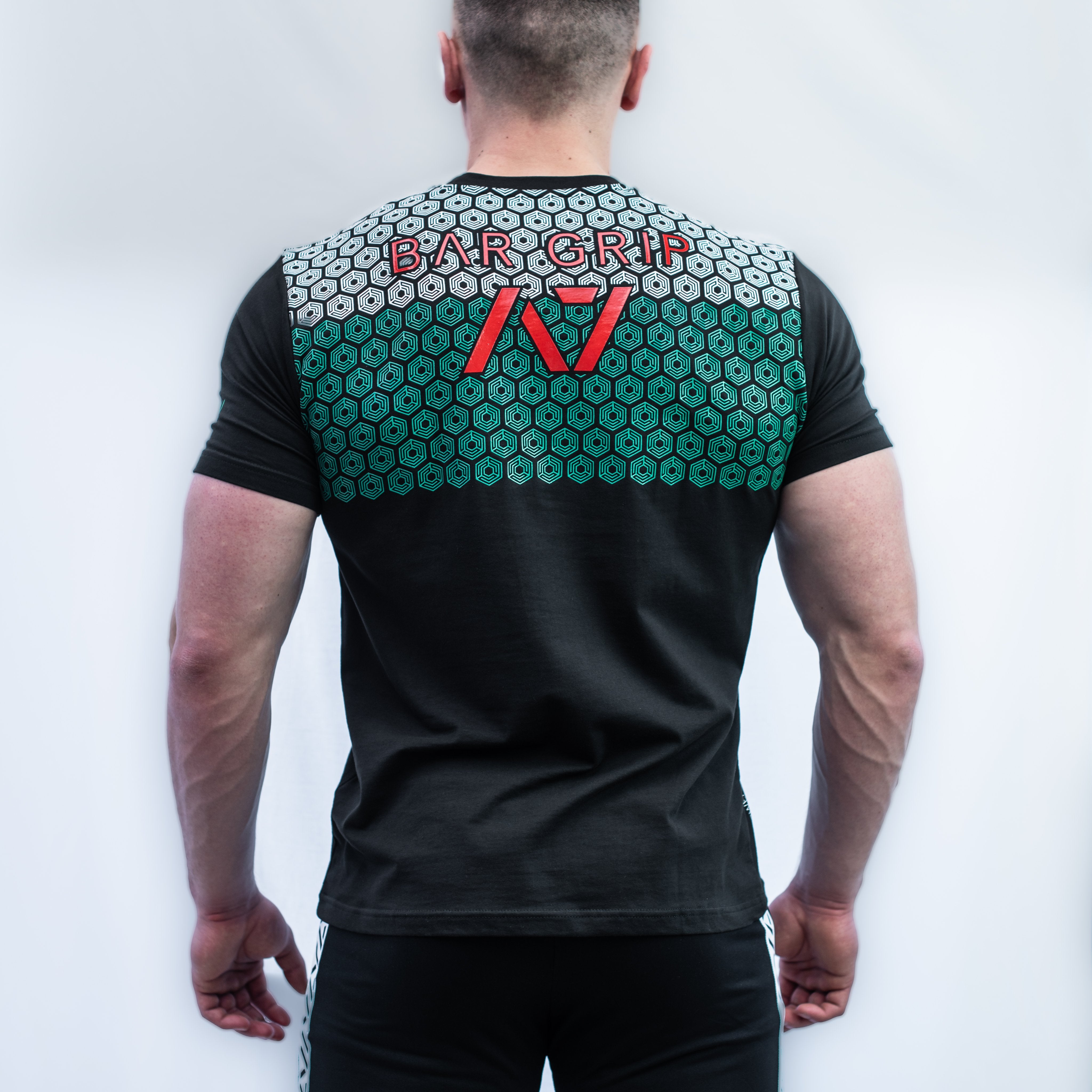 A7 Bar Grip T-shirt is great as a squat shirt as well as for bench pressing. The perfect grip shirt. Purchase your Bar Grip tshirt in Europe and the UK from www.A7UK.com. Purchase Bar Grip Shirt Europe from A7 UK. Best Bar Grip Tshirts, shipping to UK and Europe from A7 UK. The best Powerlifting apparel for all your workouts. Available in UK and Europe including France, Italy, Germany, Sweden and Poland