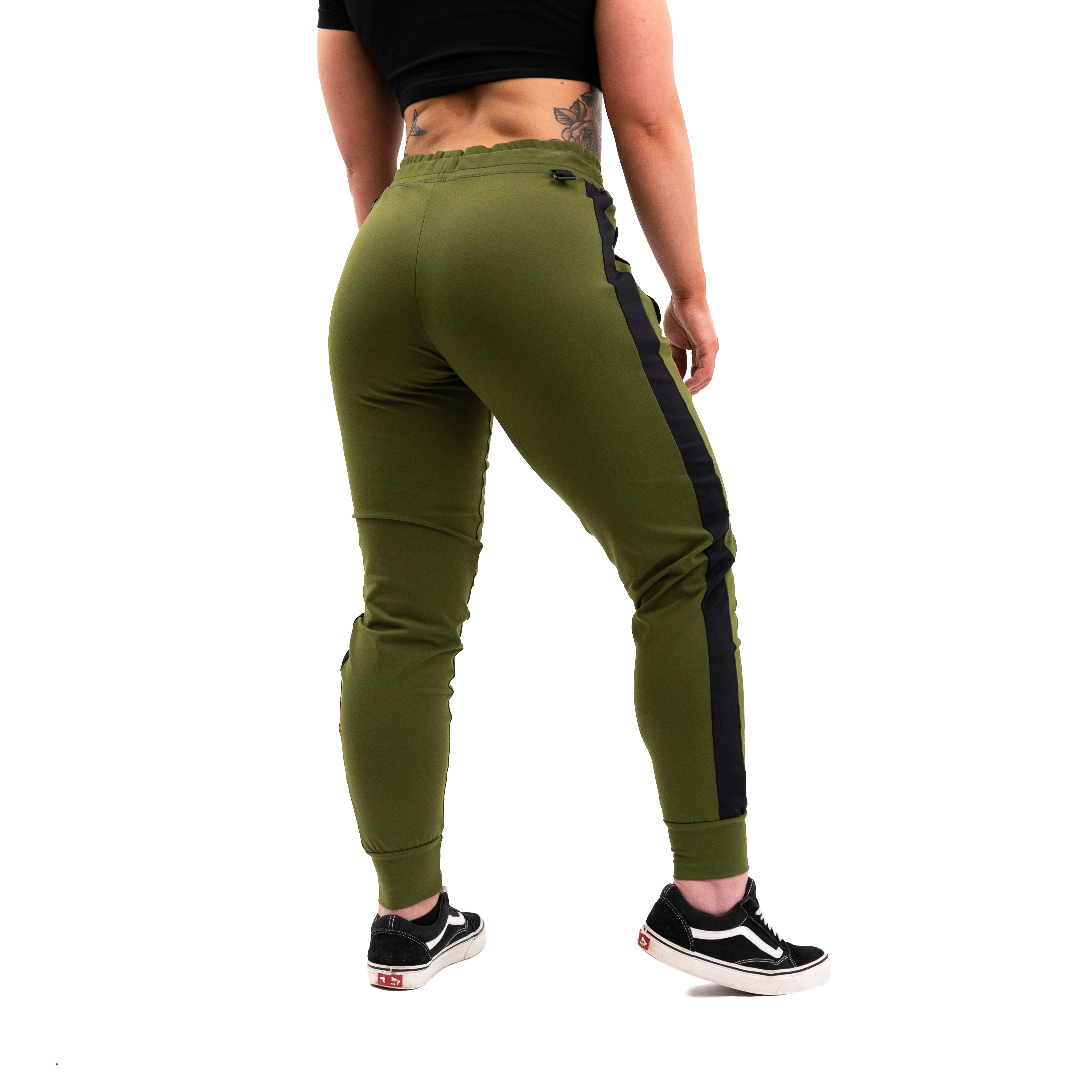 Military Defy joggers are just as comfortable in the gym as they are going out. These are made with premium moisture-wicking 4-way-stretch material for greater range of motion. These are a great fit for both men and women and offer deep zippered pockets and tapered leg design.
